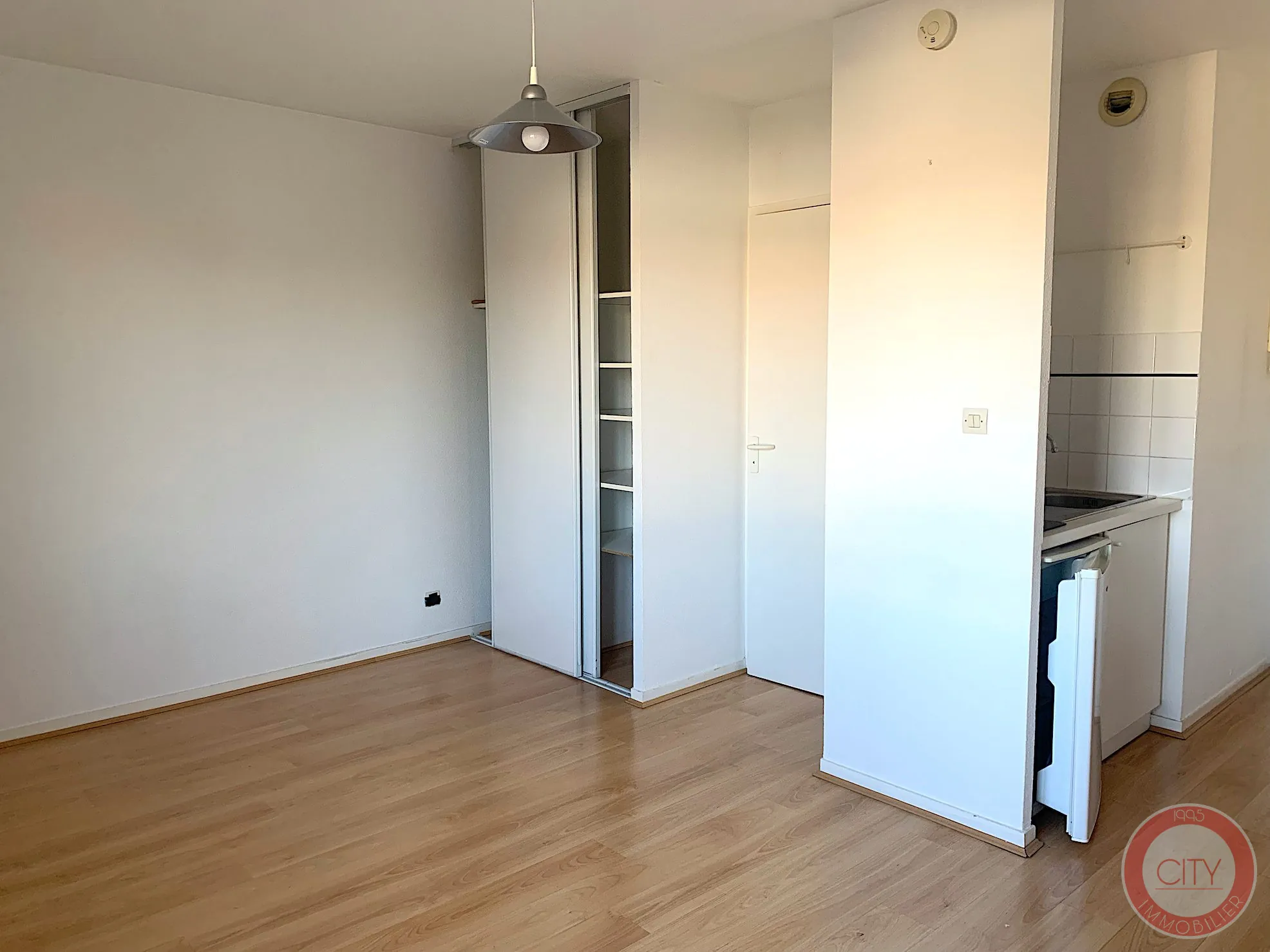 Studio à vendre à Bordeaux – 24 m² avec parking sécurisé