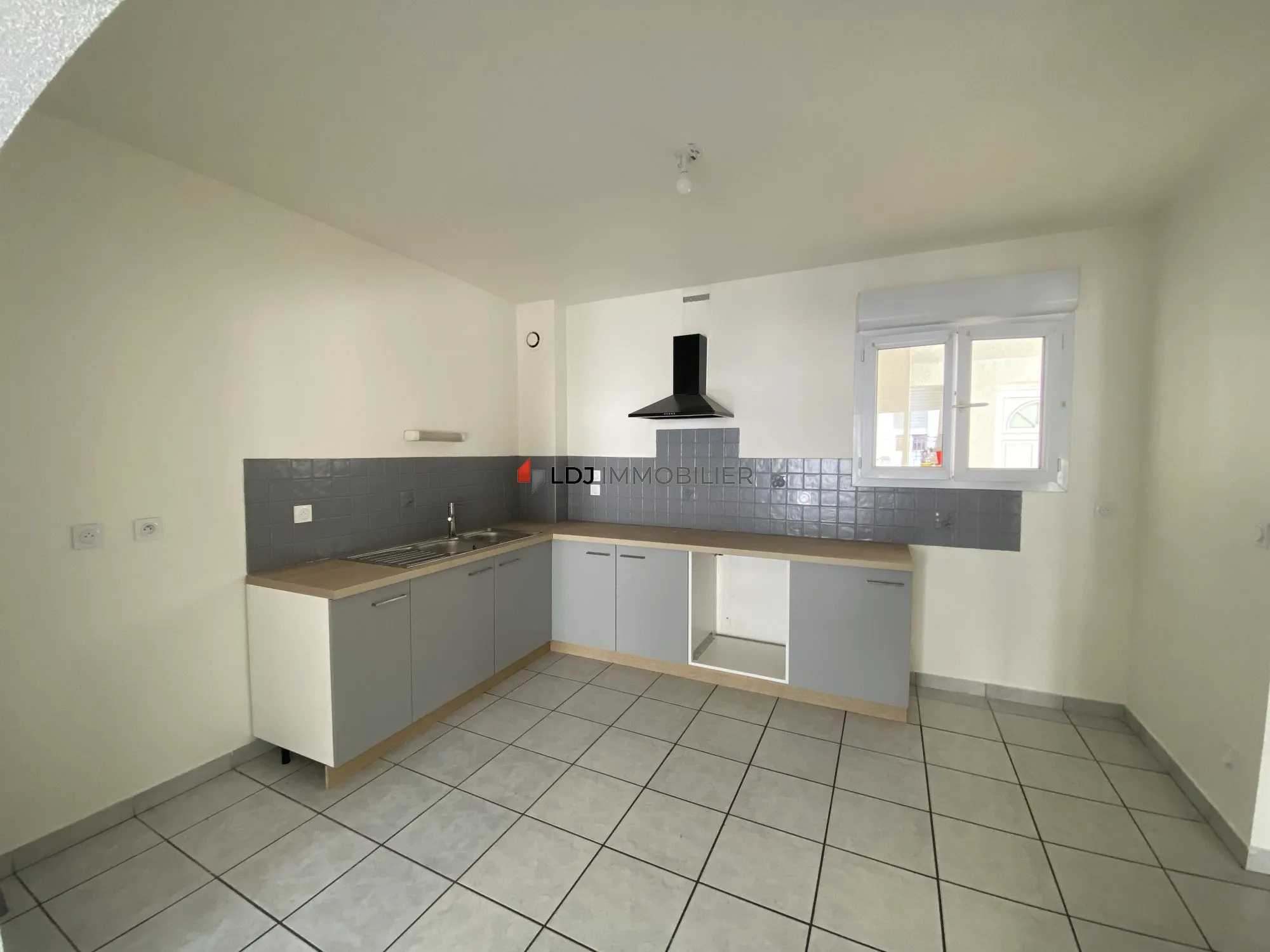 Appartement à vendre à Villelongue-de-la-Salanque avec parking et modernité 