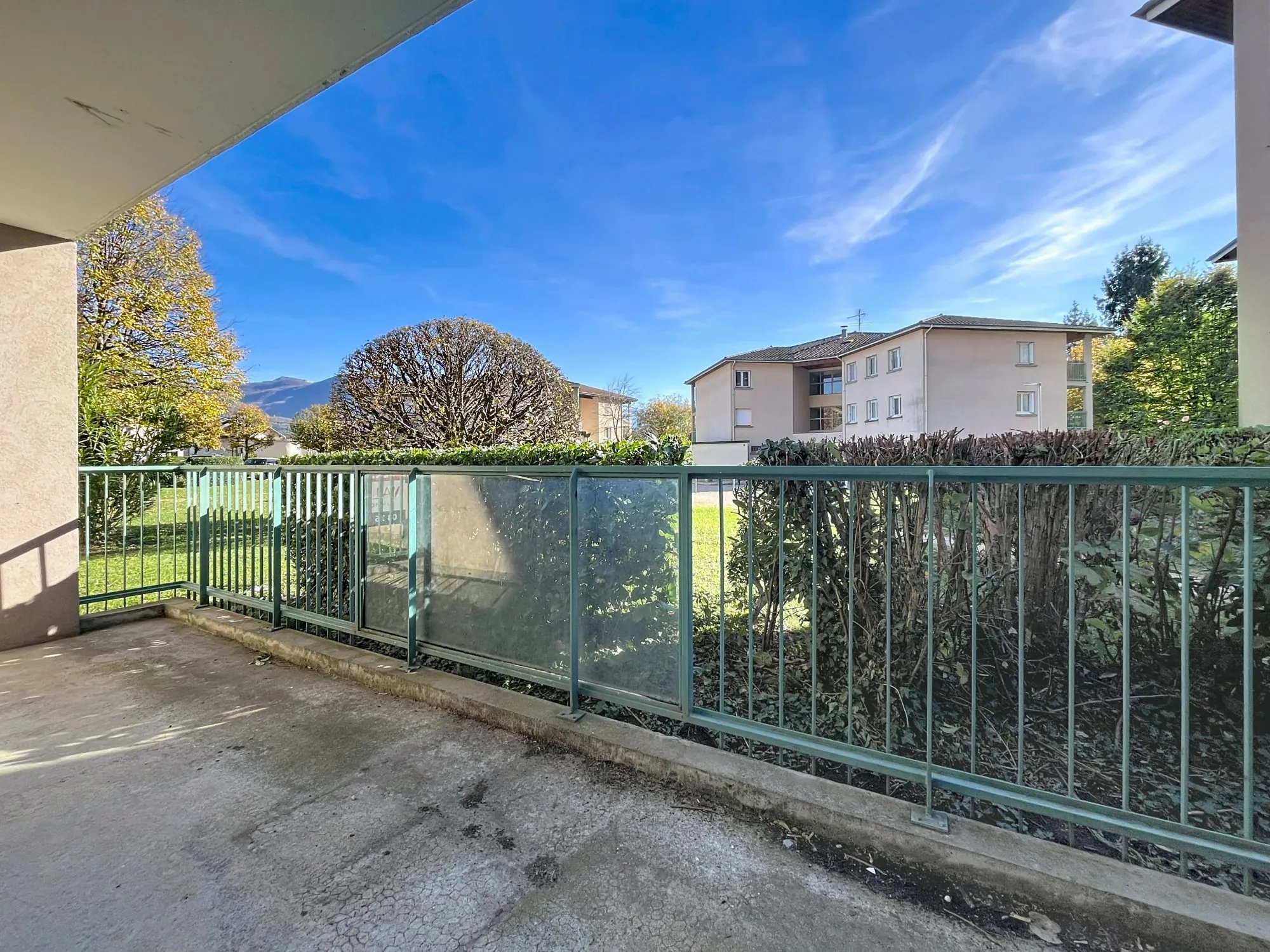 terrasse Bel appartement 3 pièces avec terrasse à Fontaine - Résidence sécurisée