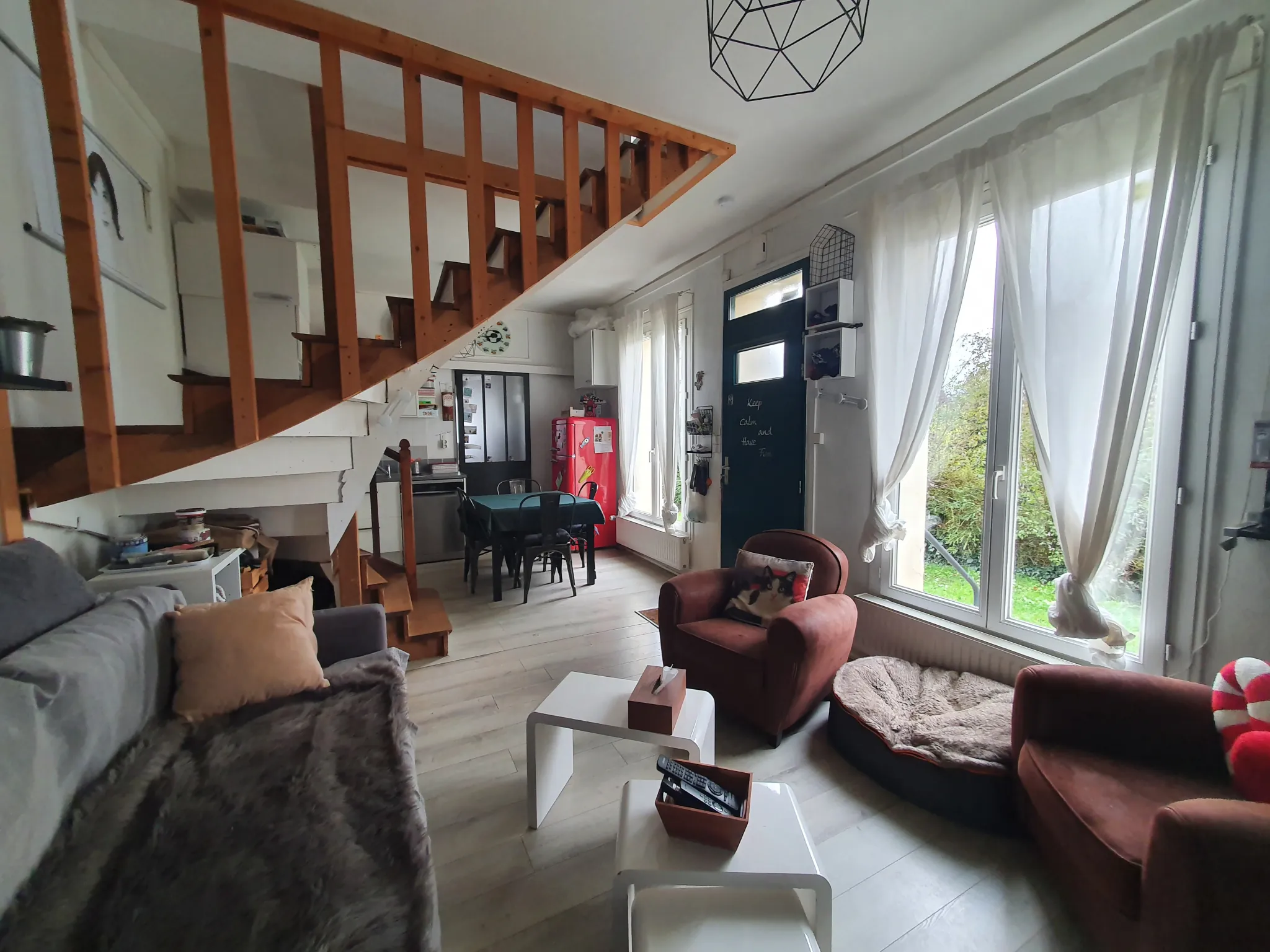 Maison mitoyenne à Poitiers avec 2 chambres, terrasse et jardin