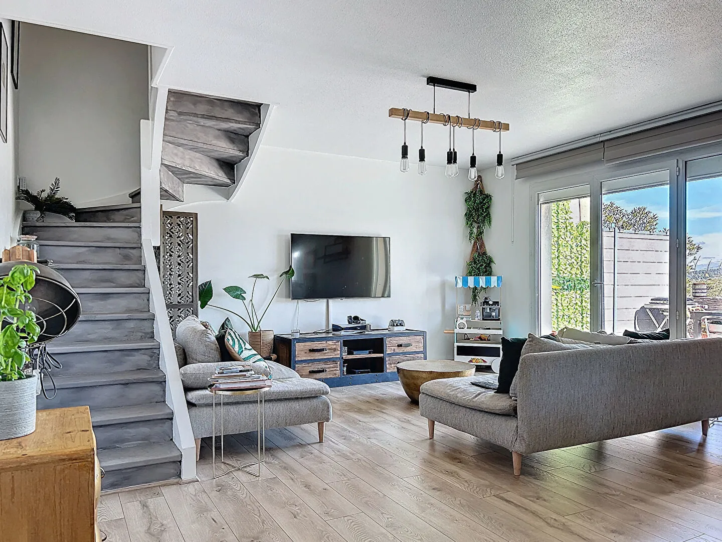 Appartement duplex avec terrasse de 30 m² à Septèmes-les-Vallons