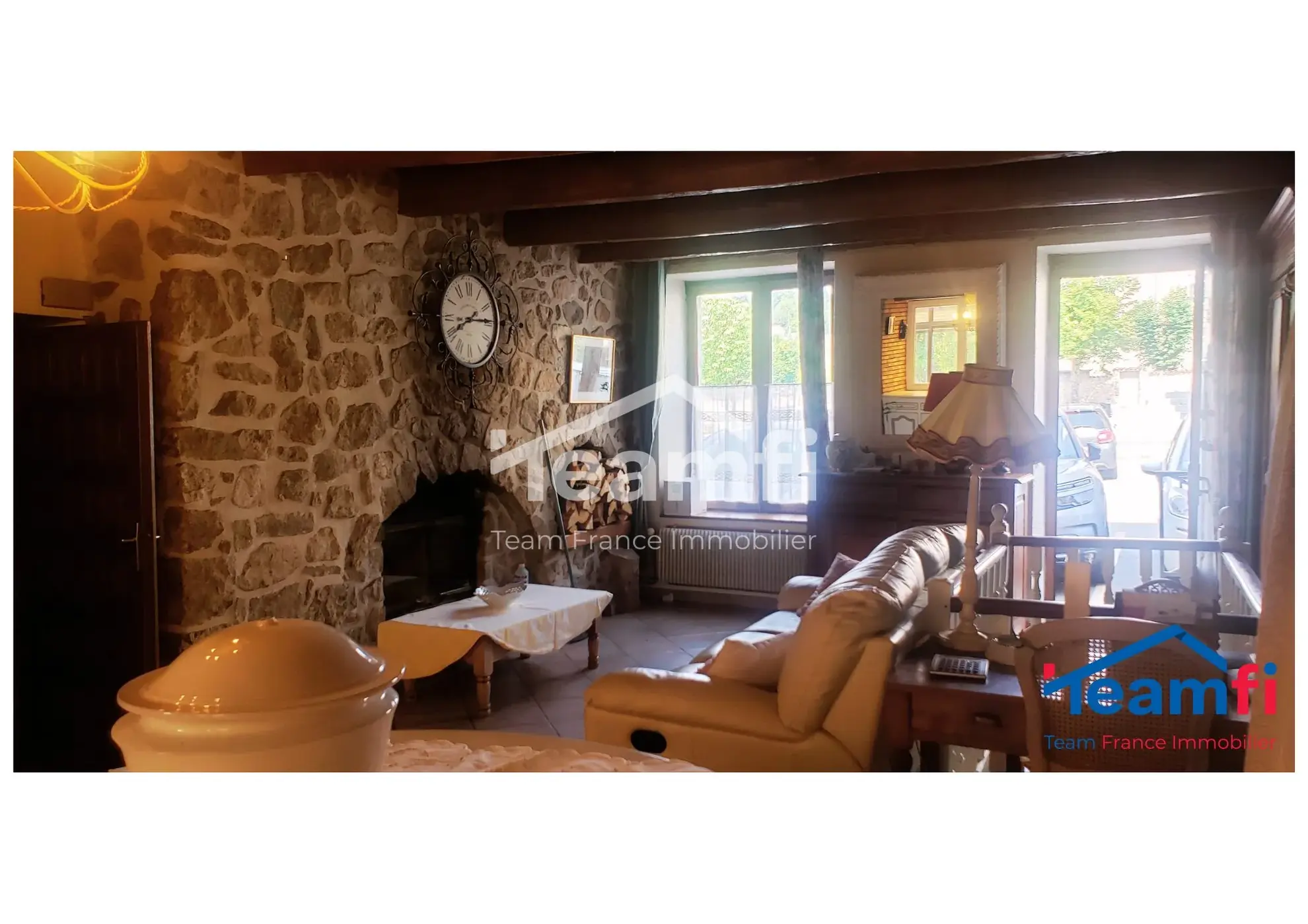 SALON/SAM RDC Maison bourgeoise de 260 m² avec terrasse à La Séauve-sur-Semène, charme et potentiel 