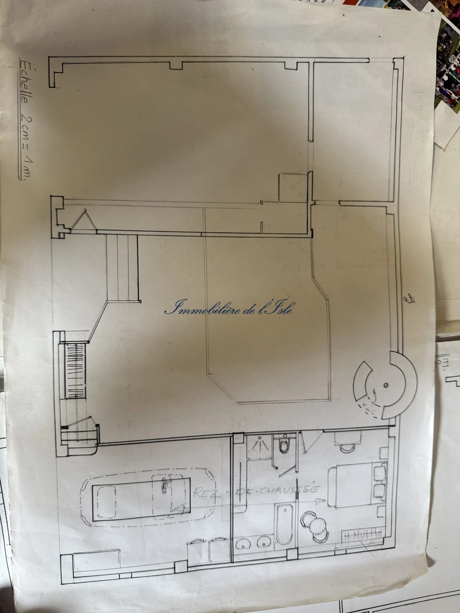 Atelier à fort potentiel de rénovation à Agonac, 210 m² sur terrain de 5000 m² 