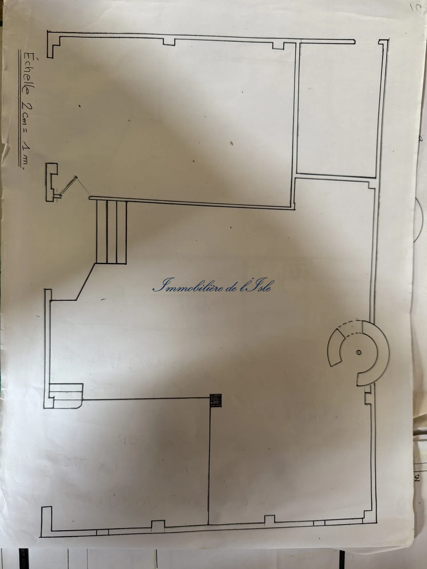 Atelier à fort potentiel de rénovation à Agonac, 210 m² sur terrain de 5000 m² 