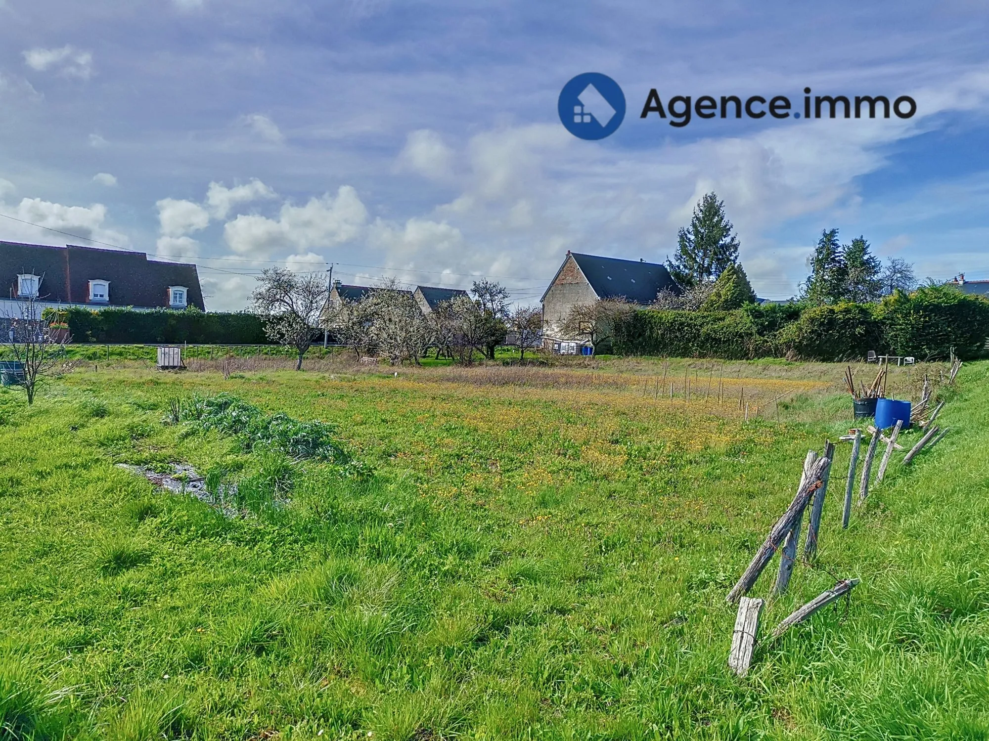 Terrain constructible de 523 m² à Neuillé-Pont-Pierre - idéal pour votre projet