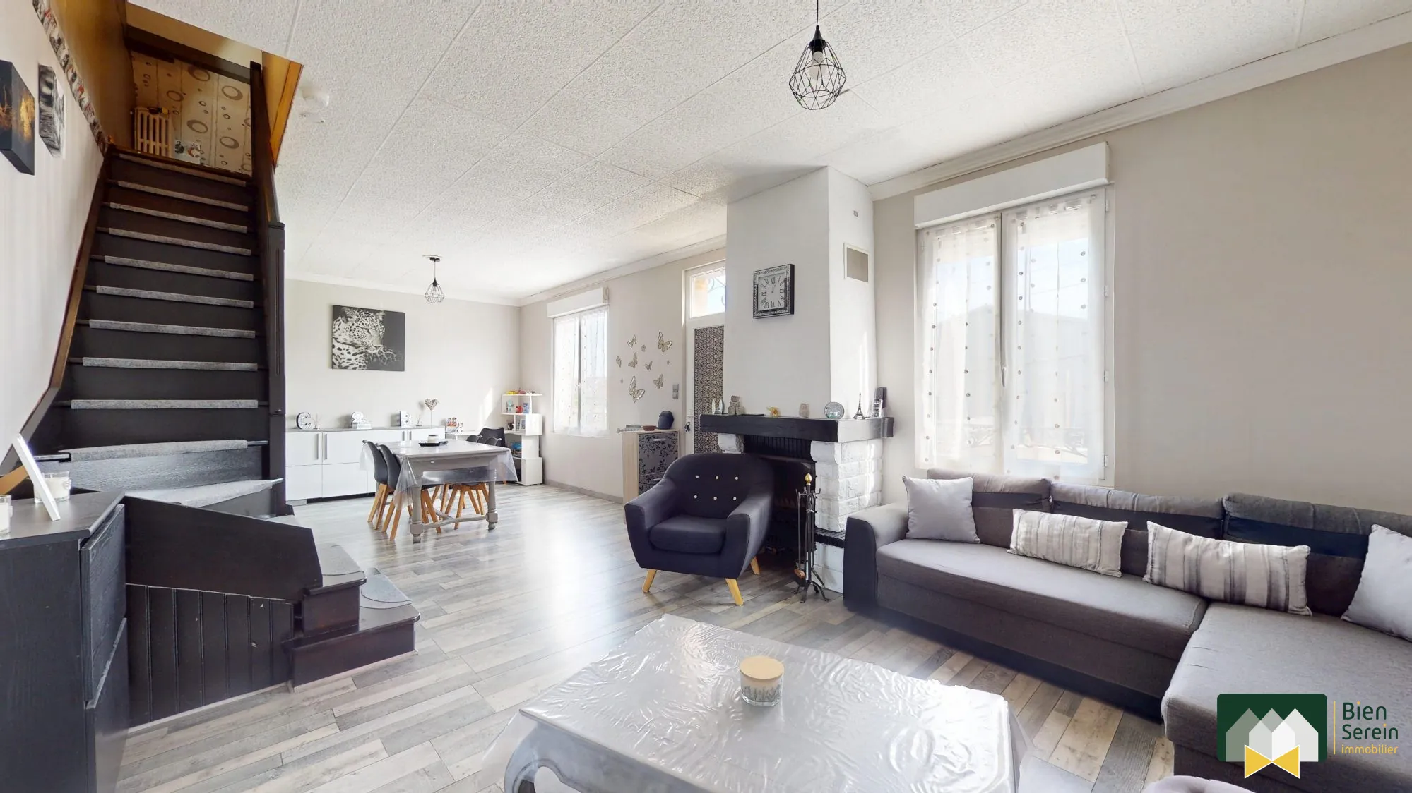 Maison de village confortable avec jardin à Fresnay le Gilmert