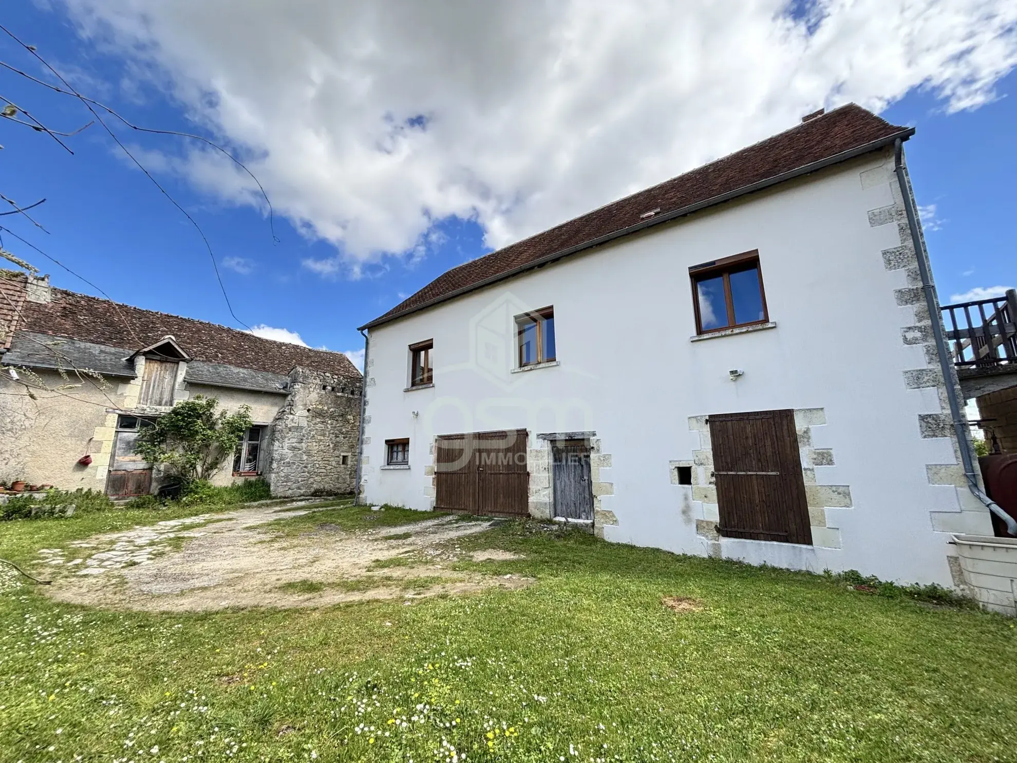 Charmante maison de campagne avec dépendance et grand jardin à Saint-Épain