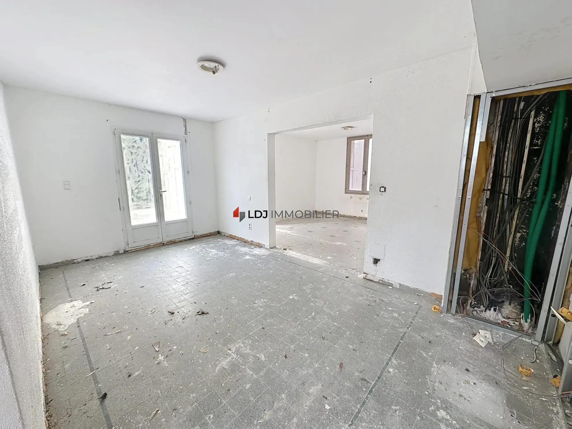 Appartement à rénover avec terrasse à Prades