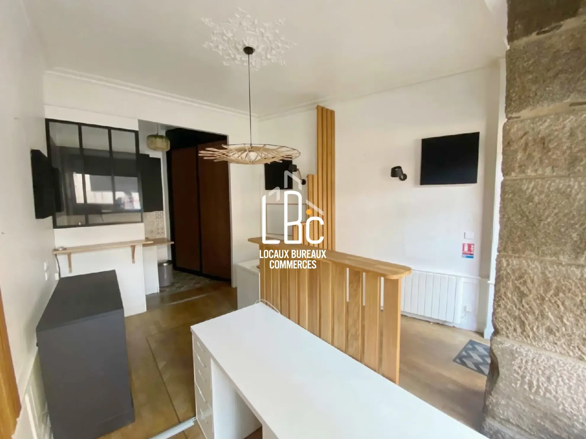 Local commercial à vendre à Nantes - 23 m² dans le quartier Hauts-Pavés - Saint-Félix 