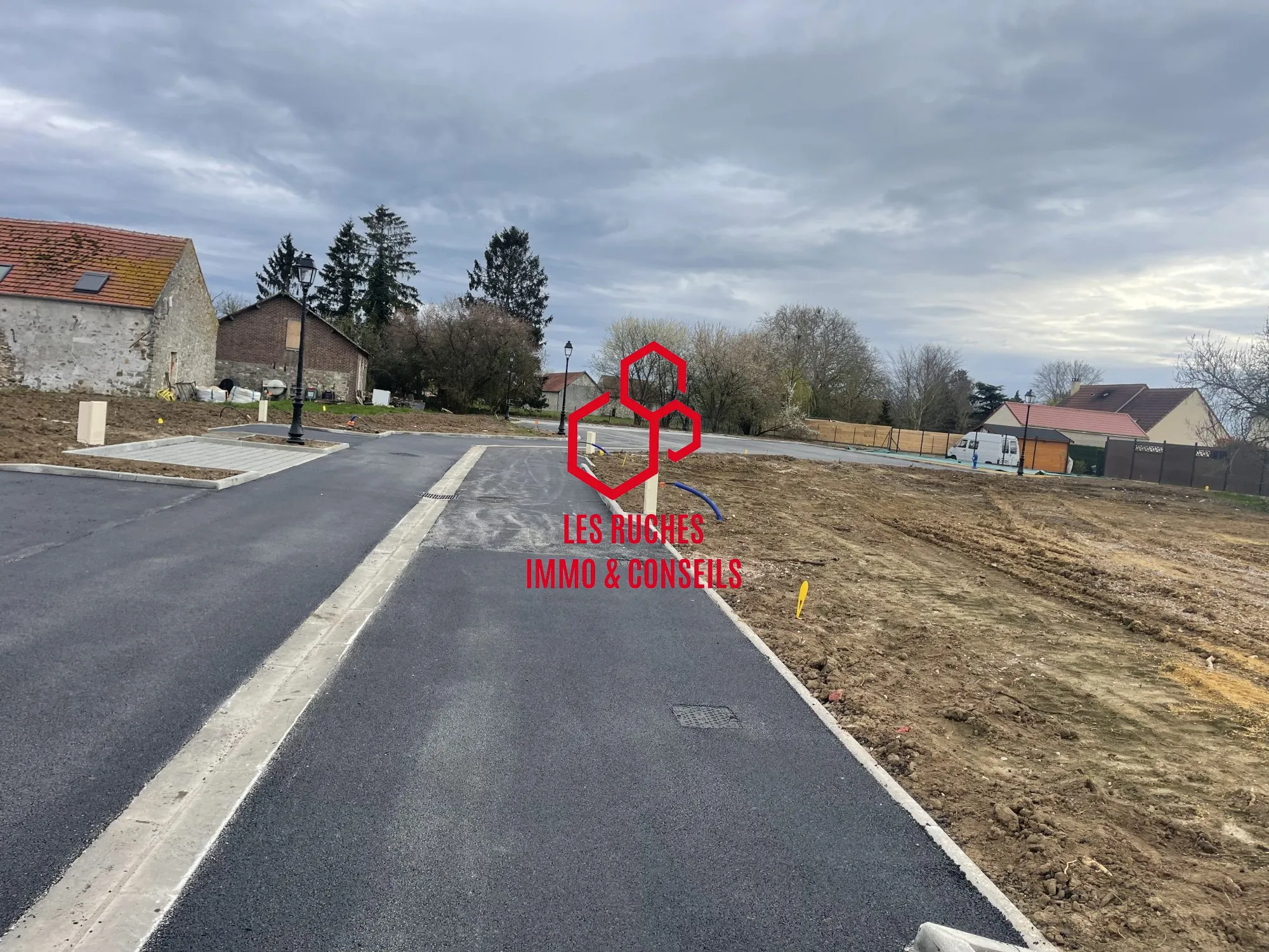 Terrain constructible de 755 m² à Jouy-sous-Thelle, environnement calme et proche de toutes commodités