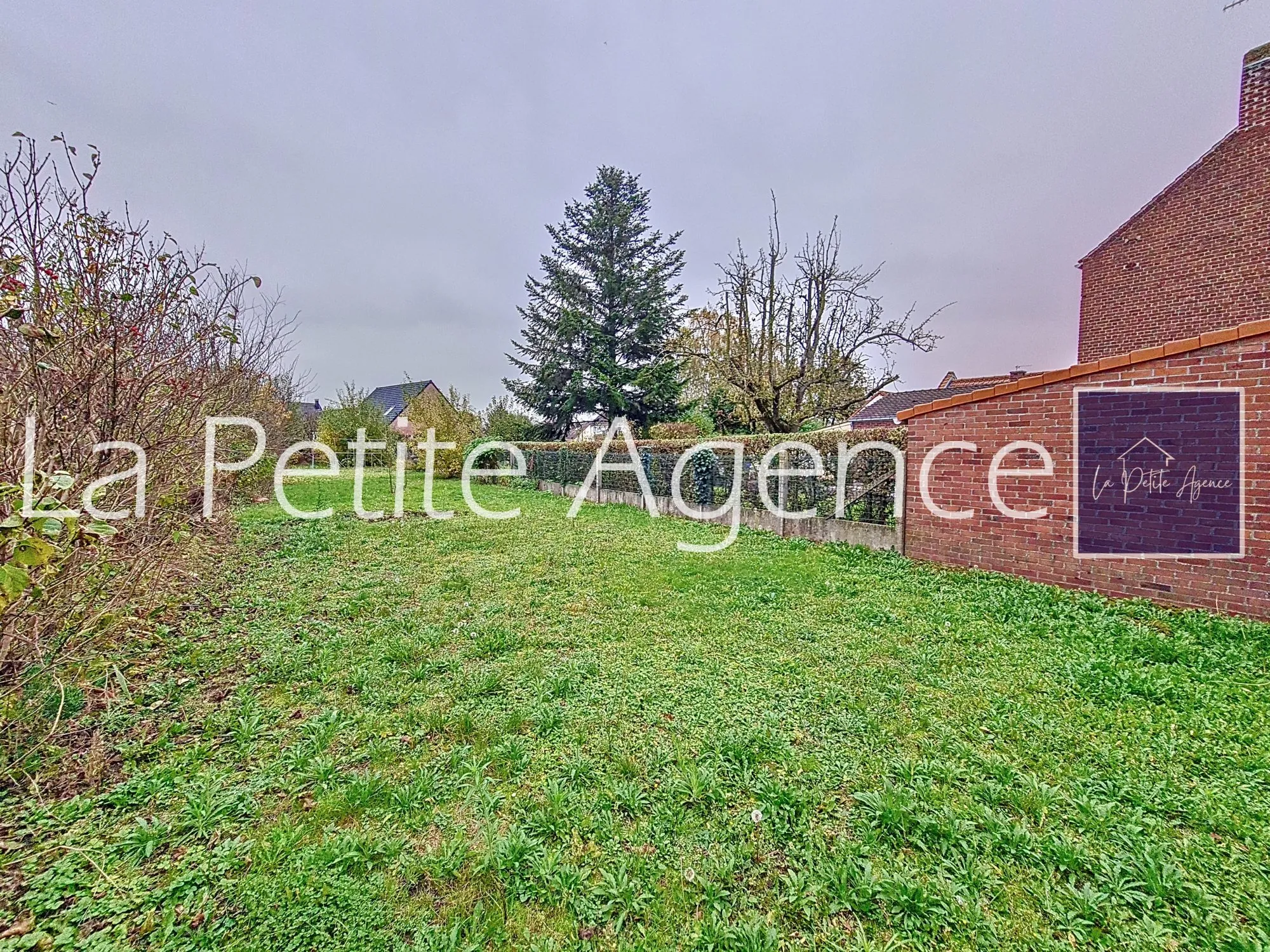 Terrain constructible de 443 m² à Provin - Idéal pour votre future maison