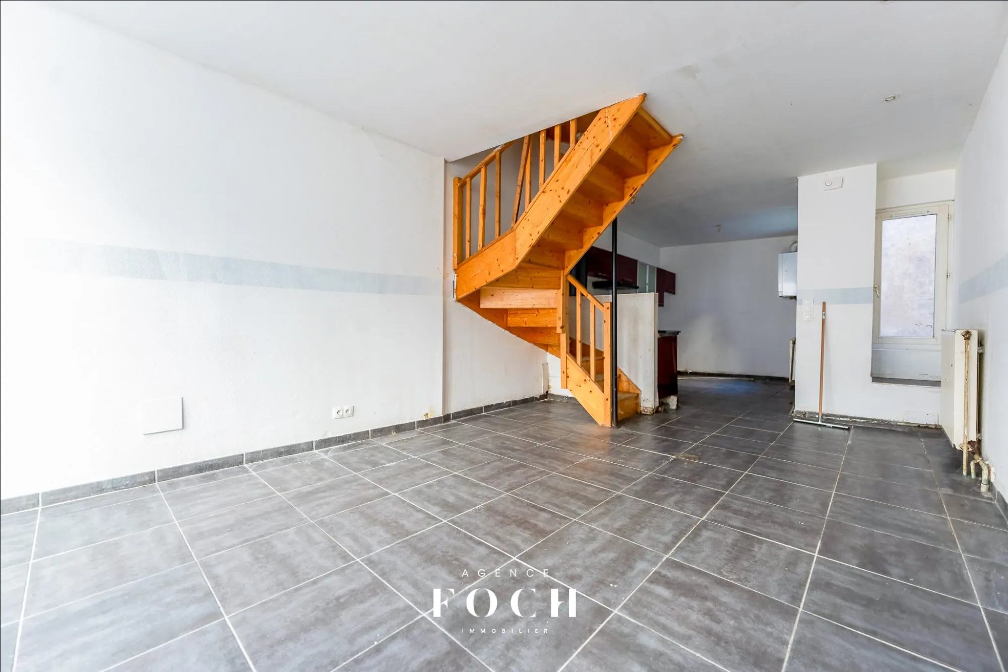 Belle maison familiale de 154m2 à Toul avec terrasse et 6 chambres