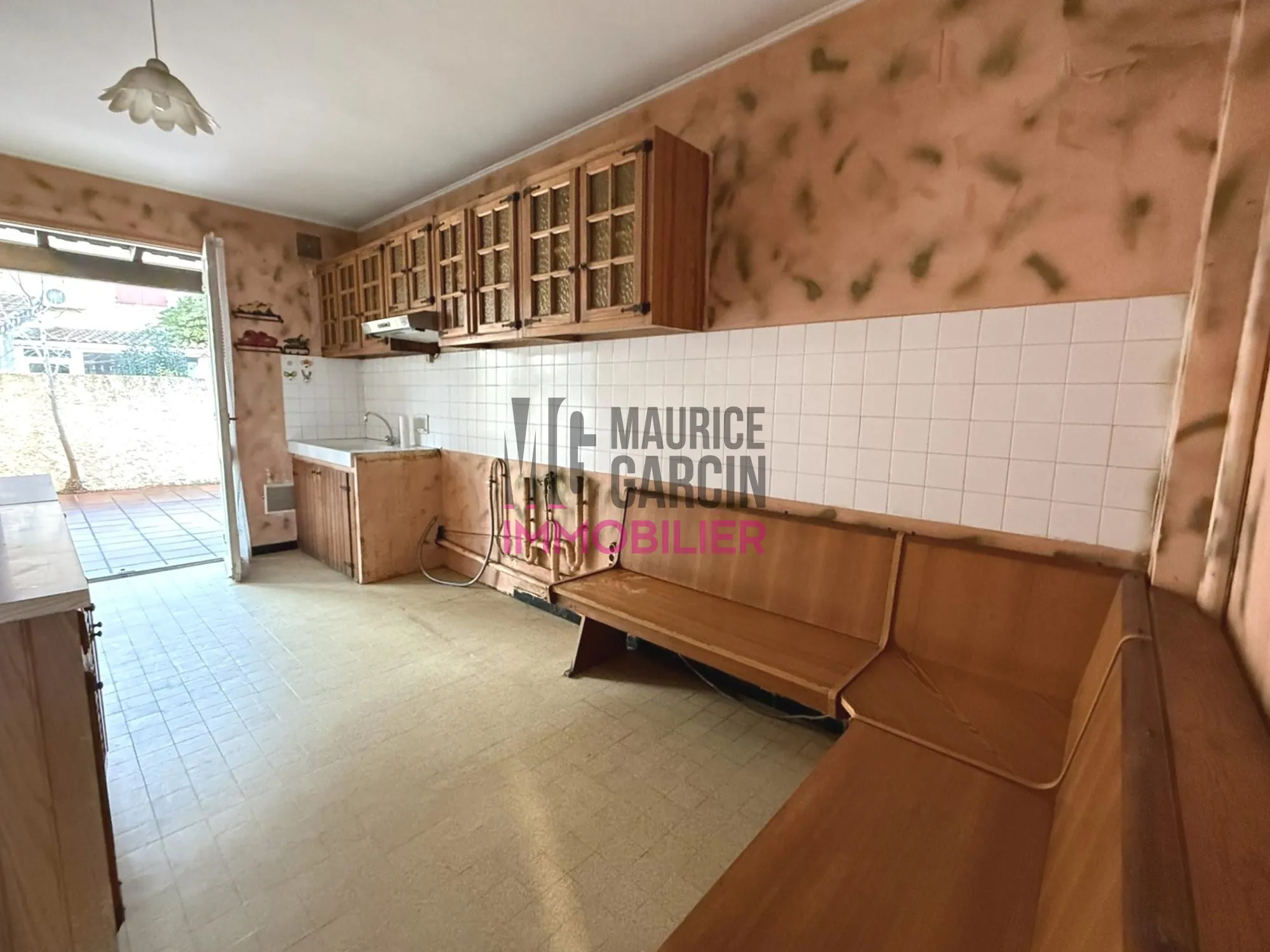 Maison de 105 m² à rénover à Avignon, secteur calme et recherché 