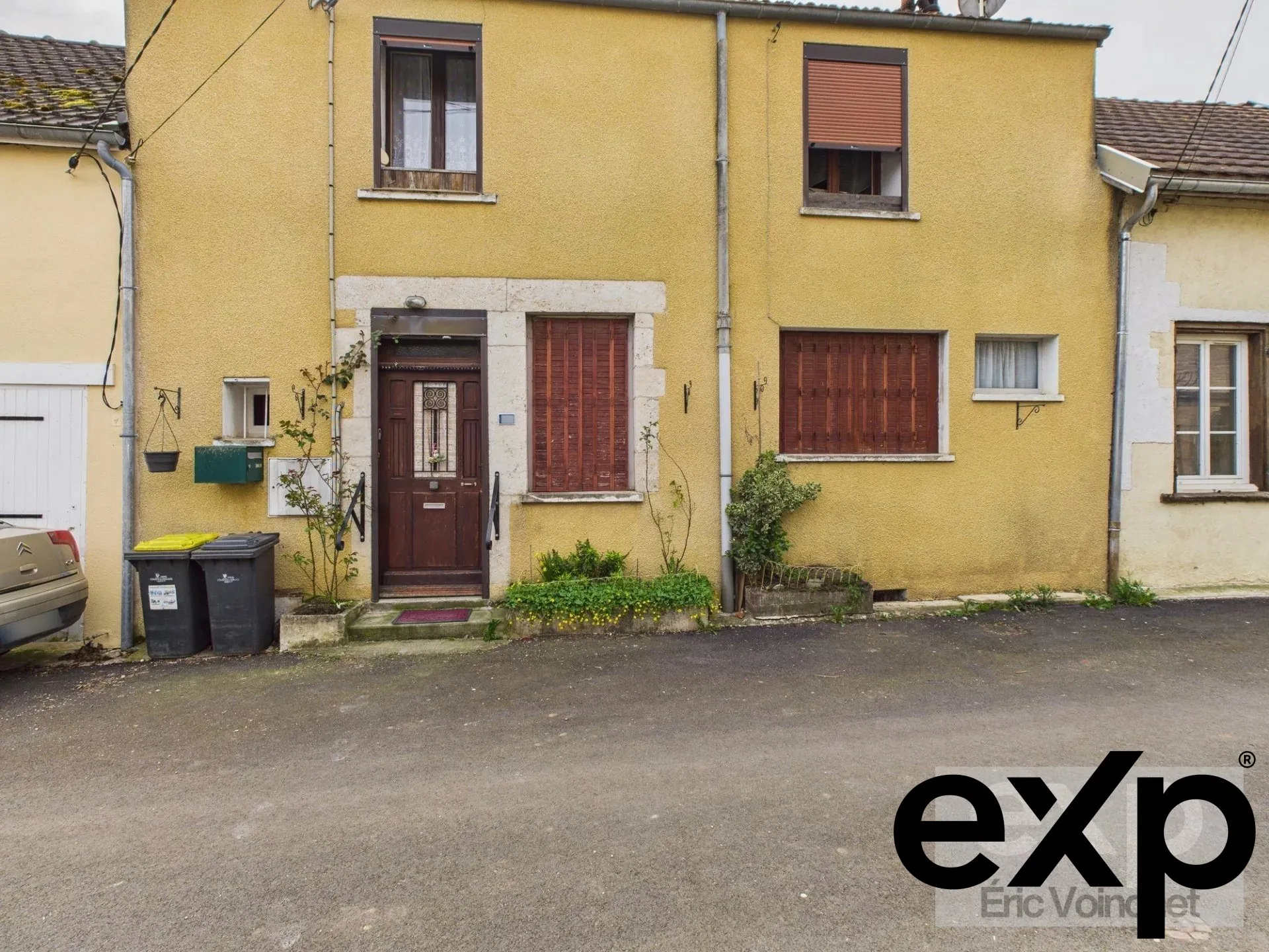 À vendre maison 3 pièces avec grand jardin à Laignes (21330)