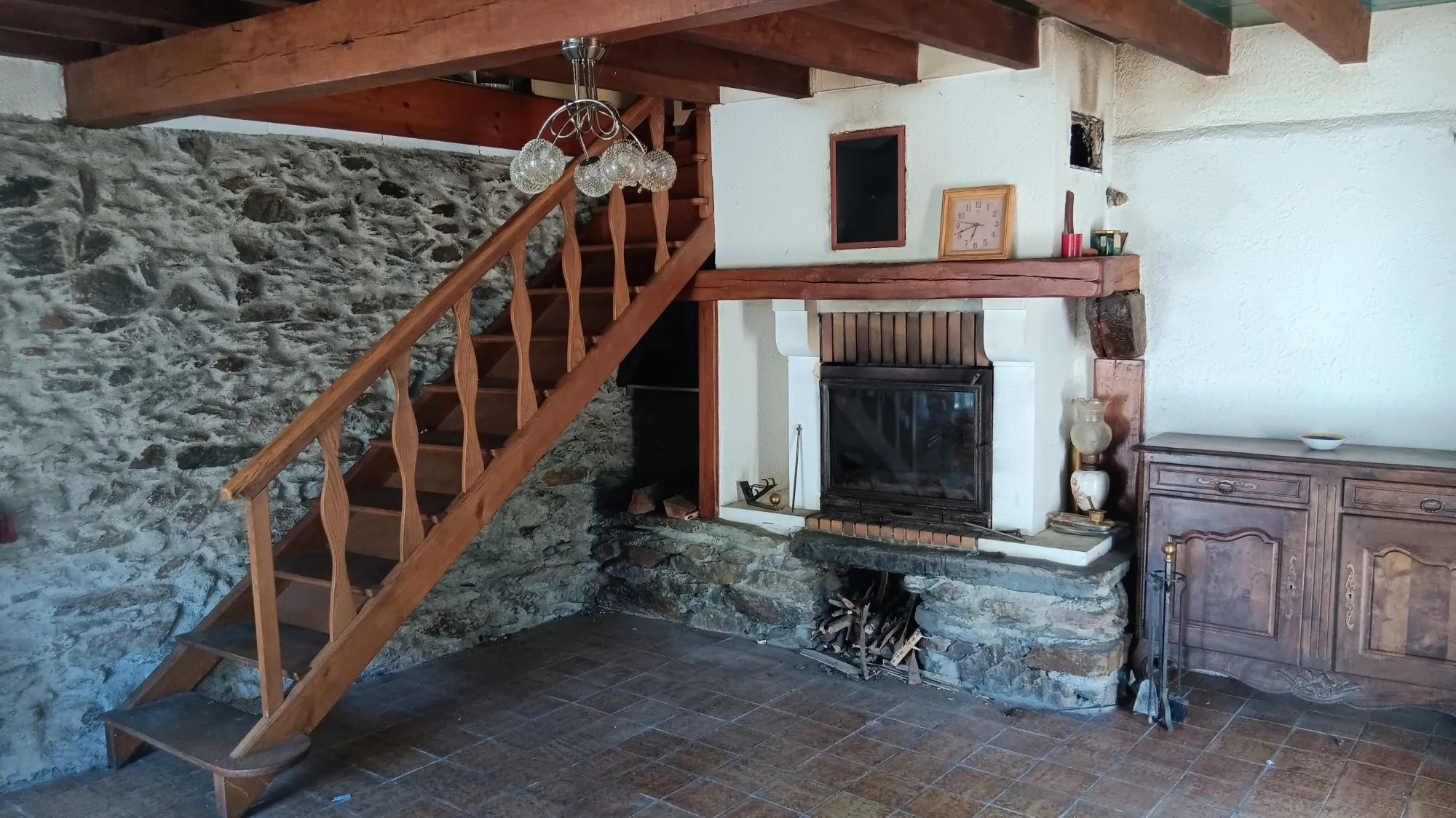 Charmant chalet de 64 m² à vendre à Argut-Dessous avec vue montagne 