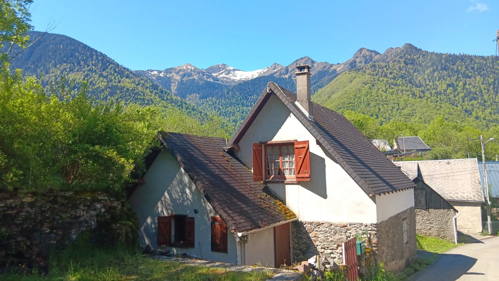 Charmant chalet de 64 m² à vendre à Argut-Dessous avec vue montagne 