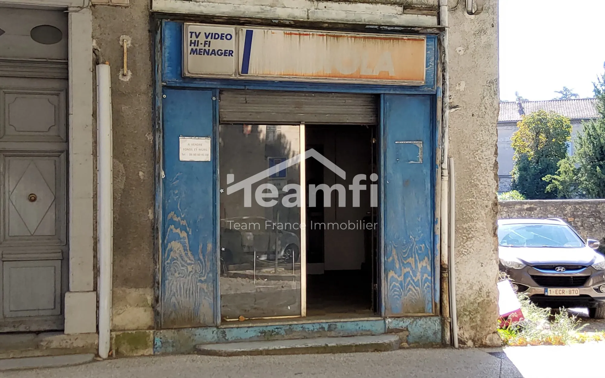 Local commercial à Saint-Ambroix avec grand potentiel et faible rénovation