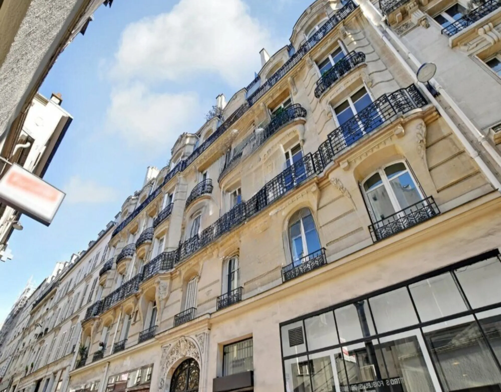 Studio à vendre à Paris 9e - Quartier Place Lafayette, dernier étage, idéal investisseur