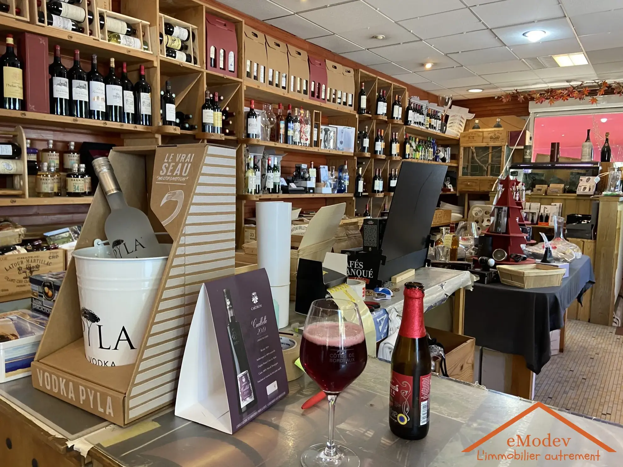 Fonds de commerce de 180m² avec appartement à Arcachon - Opportunité rentable