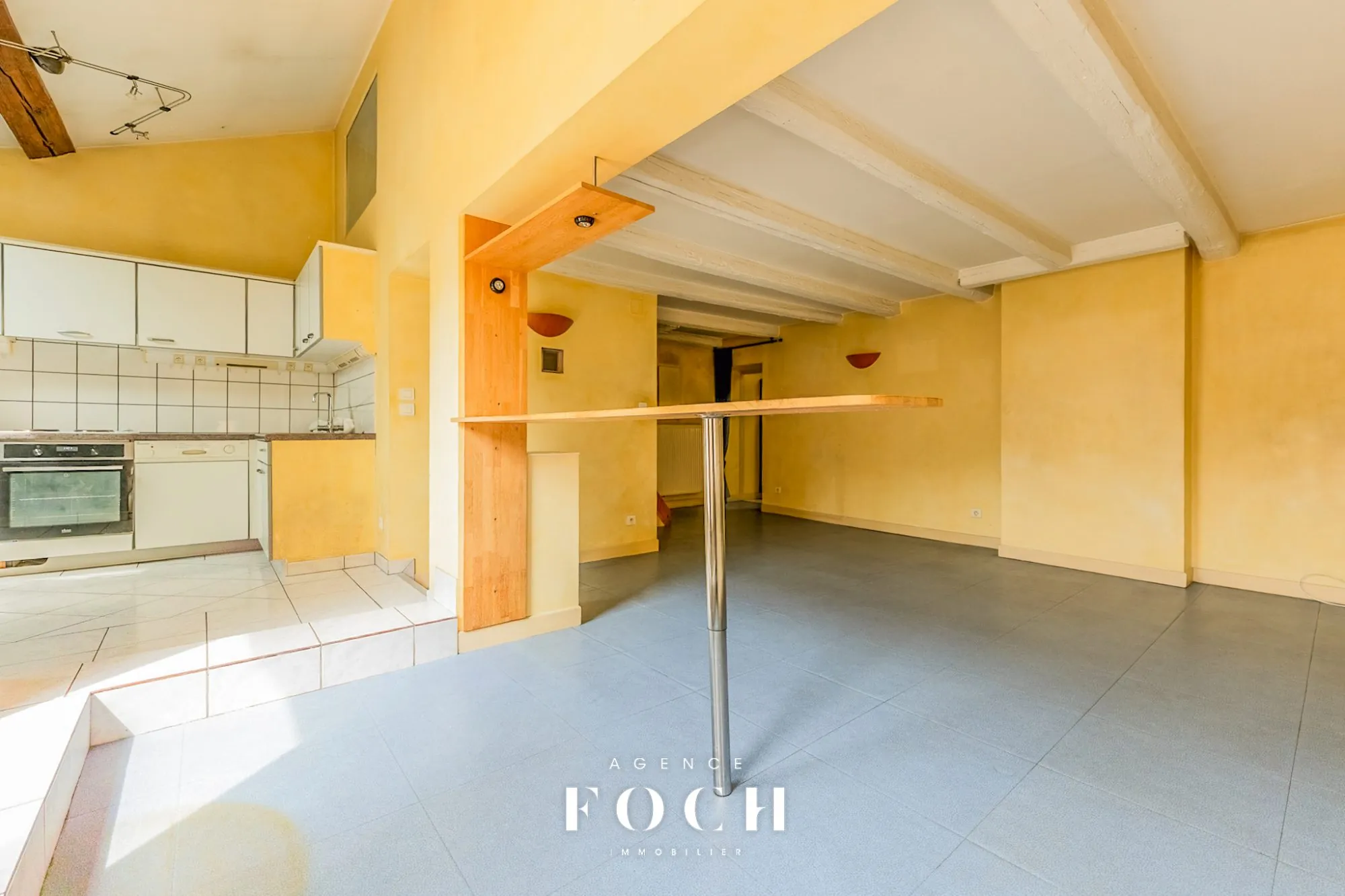 Appartement avec terrasse à Malzéville Centre - Grand potentiel 