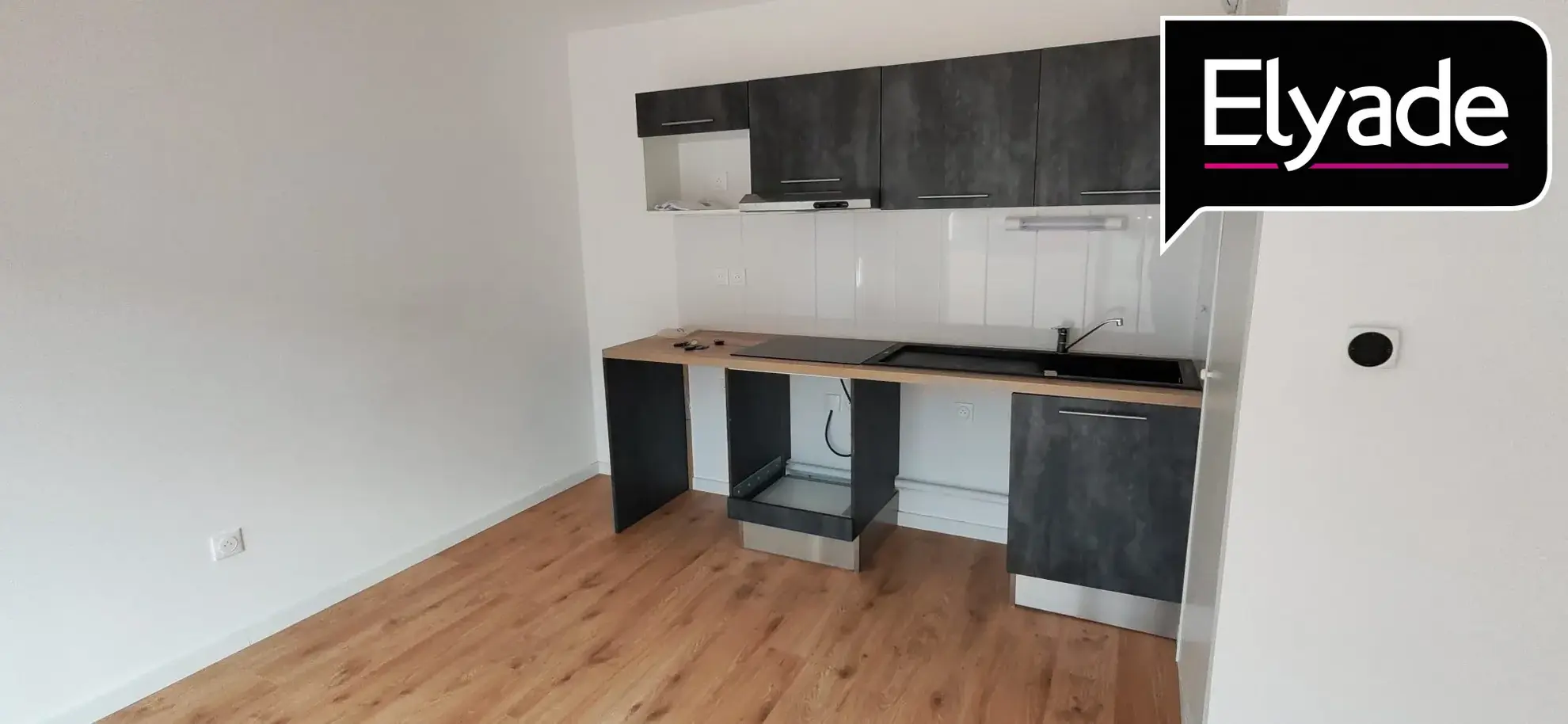 A vendre Appartement T3 récent de 59 m² à Roubaix avec balcon et stationnement 