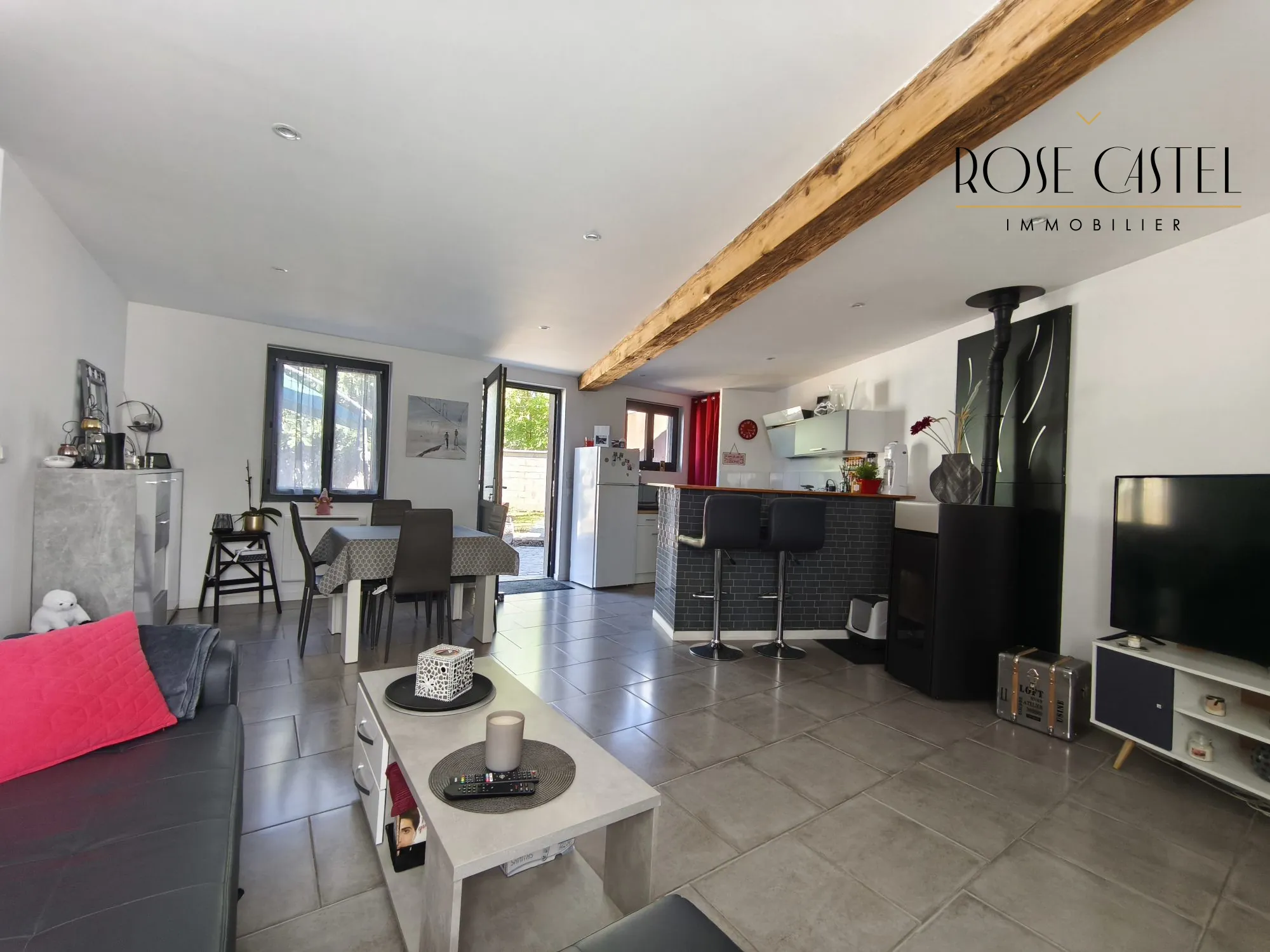 Maison de plain-pied à Vitray-en-Beauce avec jardin et véranda