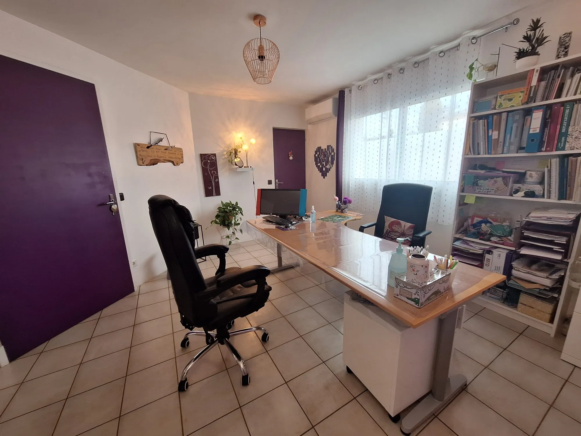 Local professionnel de 50m² à La Teste-de-Buch pour praticiens et thérapeutes 
