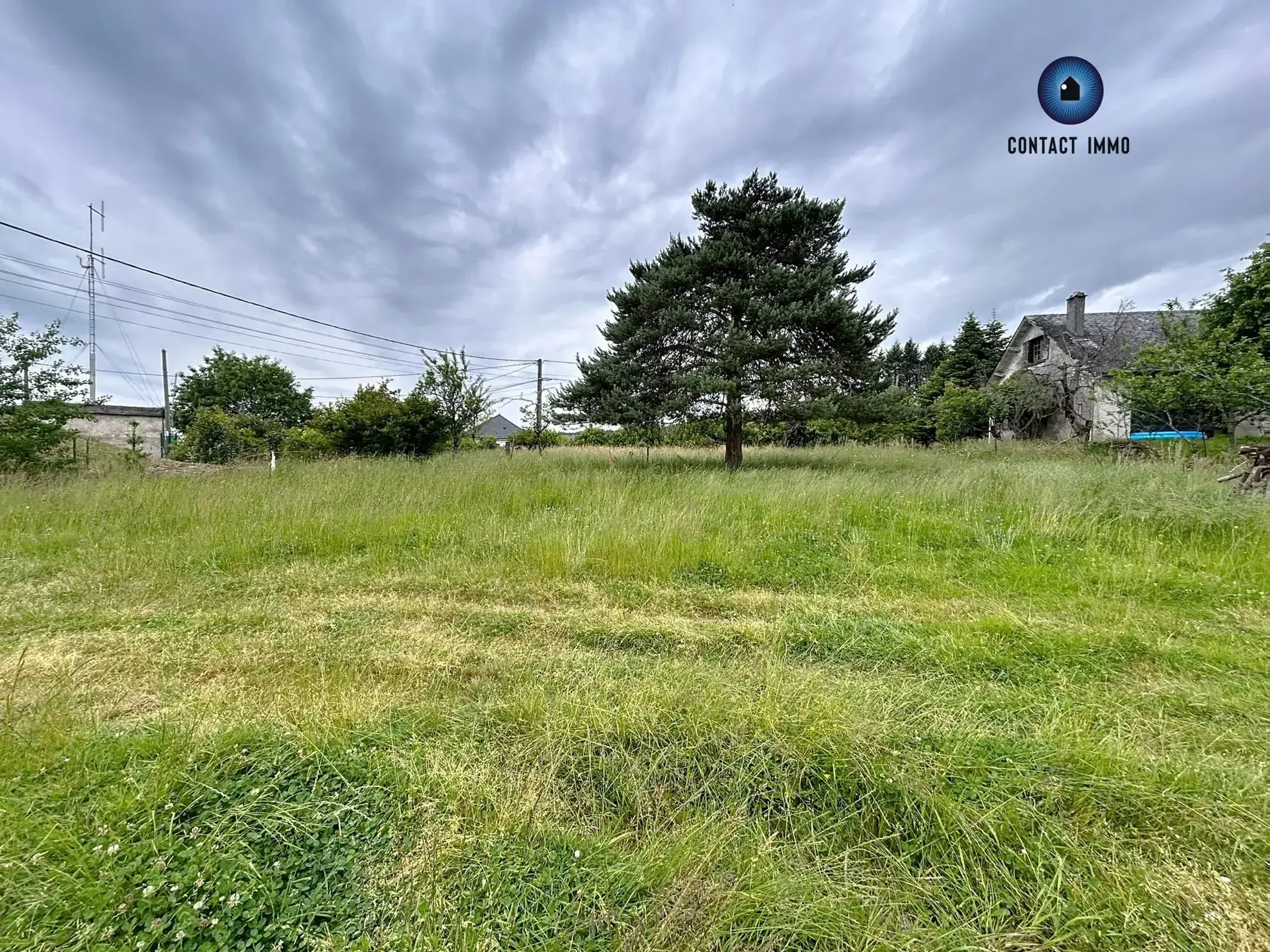 Terrain constructible à Donzenac de 1330 m² – Emplacement privilégié