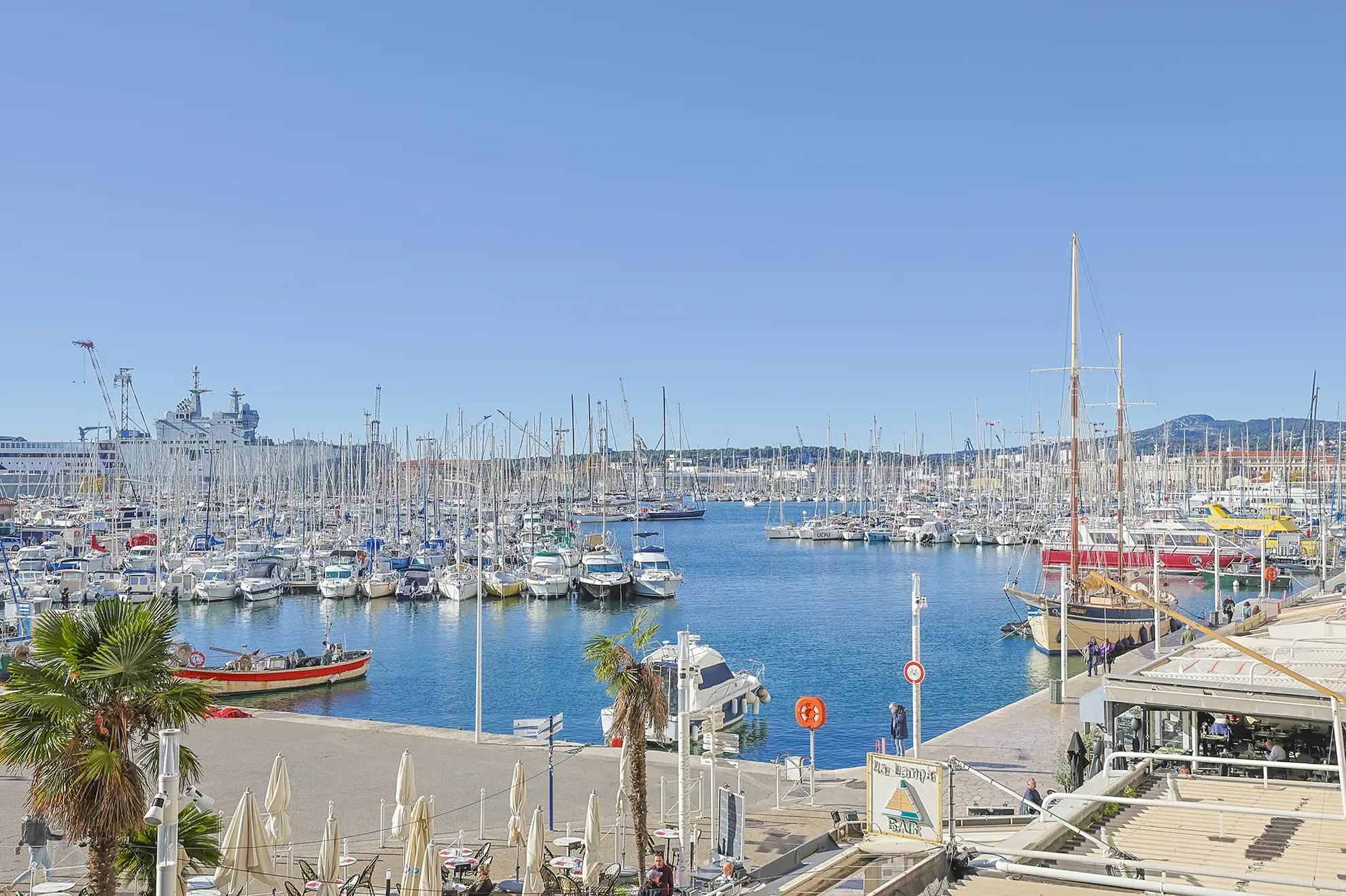 Appartement T3 en viager à Toulon avec vue panoramique et garage