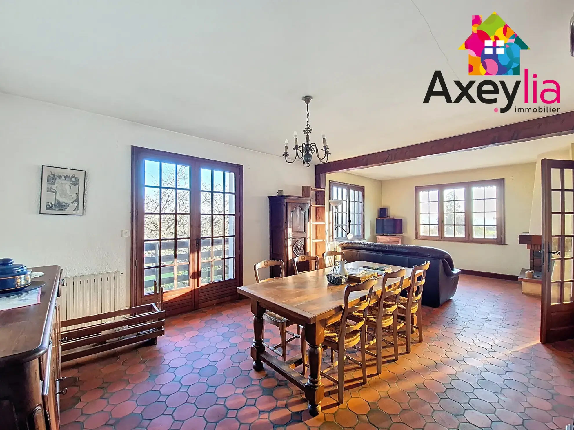 Maison à vendre à Charroux avec 4 chambres et terrain arboré en vente 