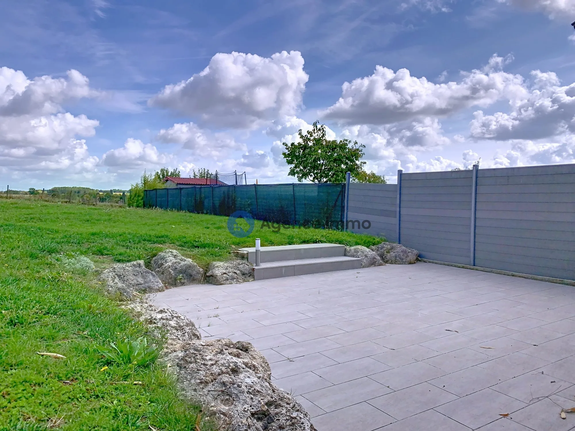 Maison à vendre à Souvigné - 3 chambres, terrasse et garage - 80 m²