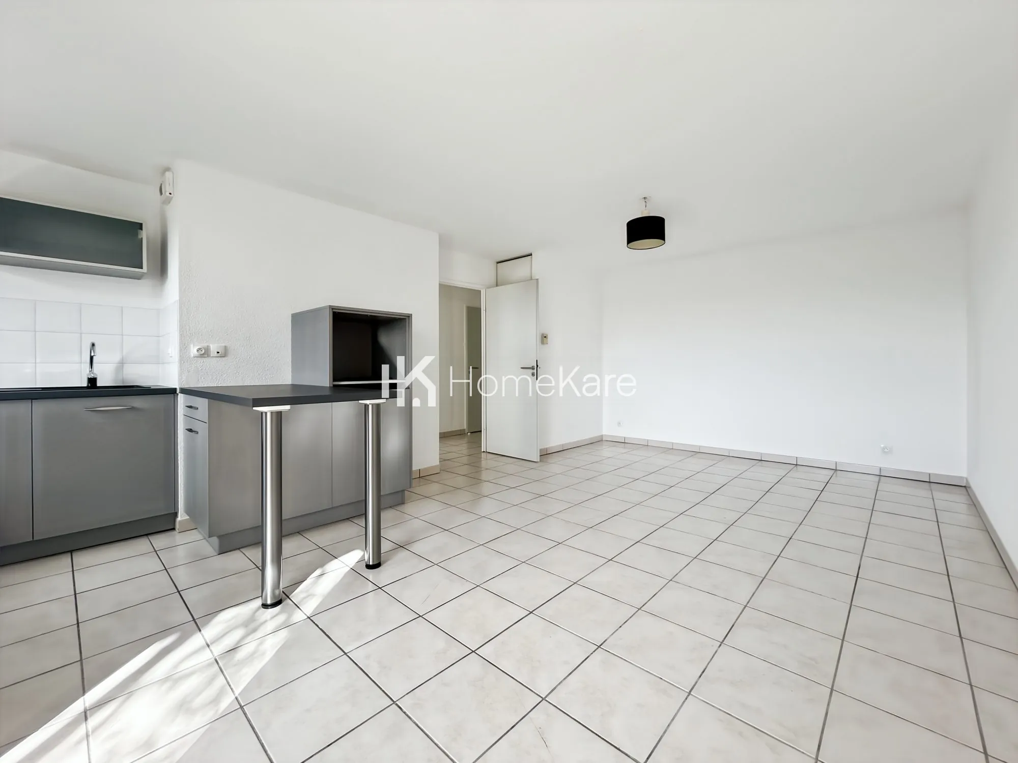 Appartement T2 avec Balcon, Piscine et Parking à Fenouillet 31150 