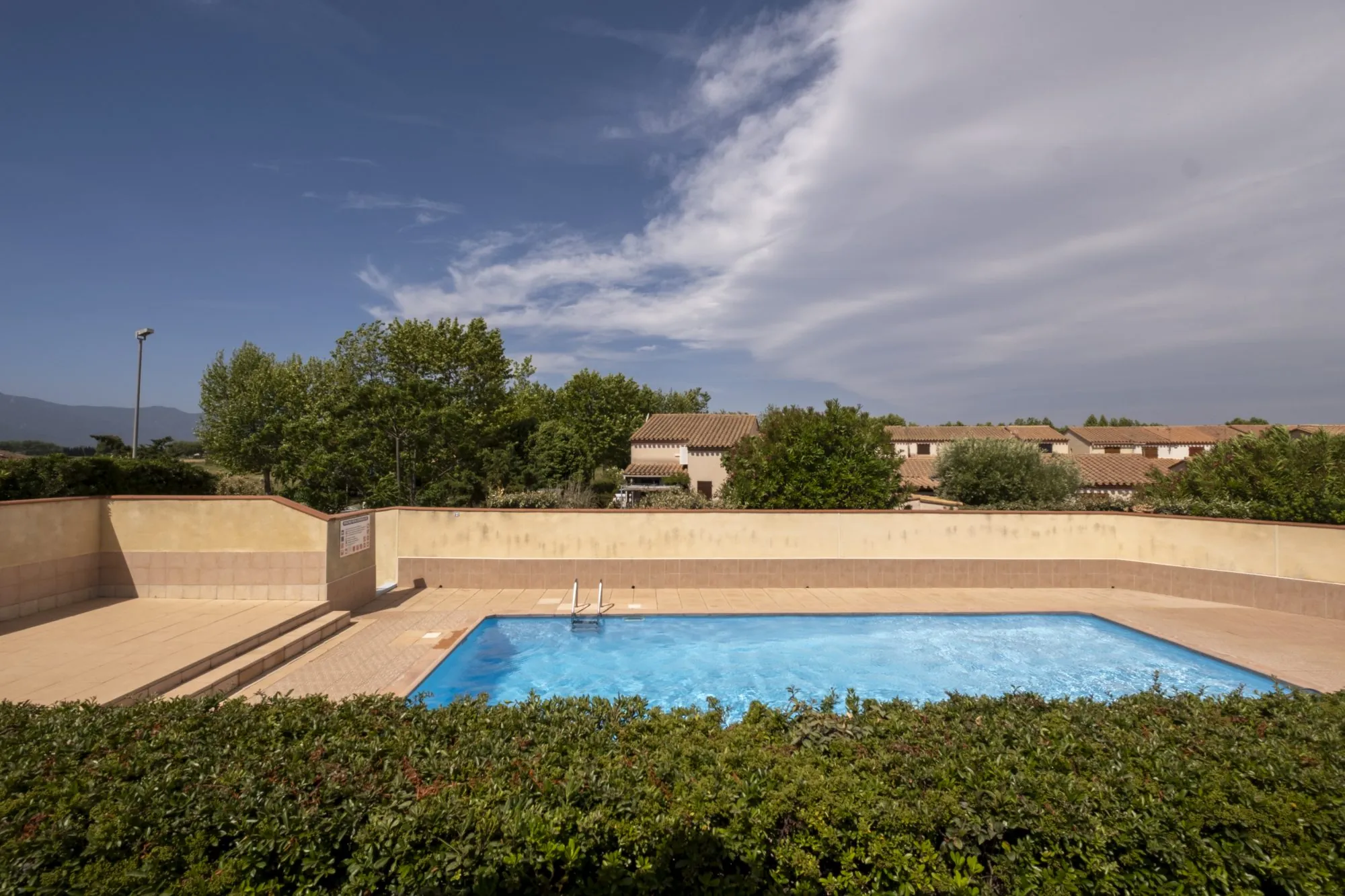 Appartement Duplex T2/3 à Saint Cyprien avec terrasse et piscine