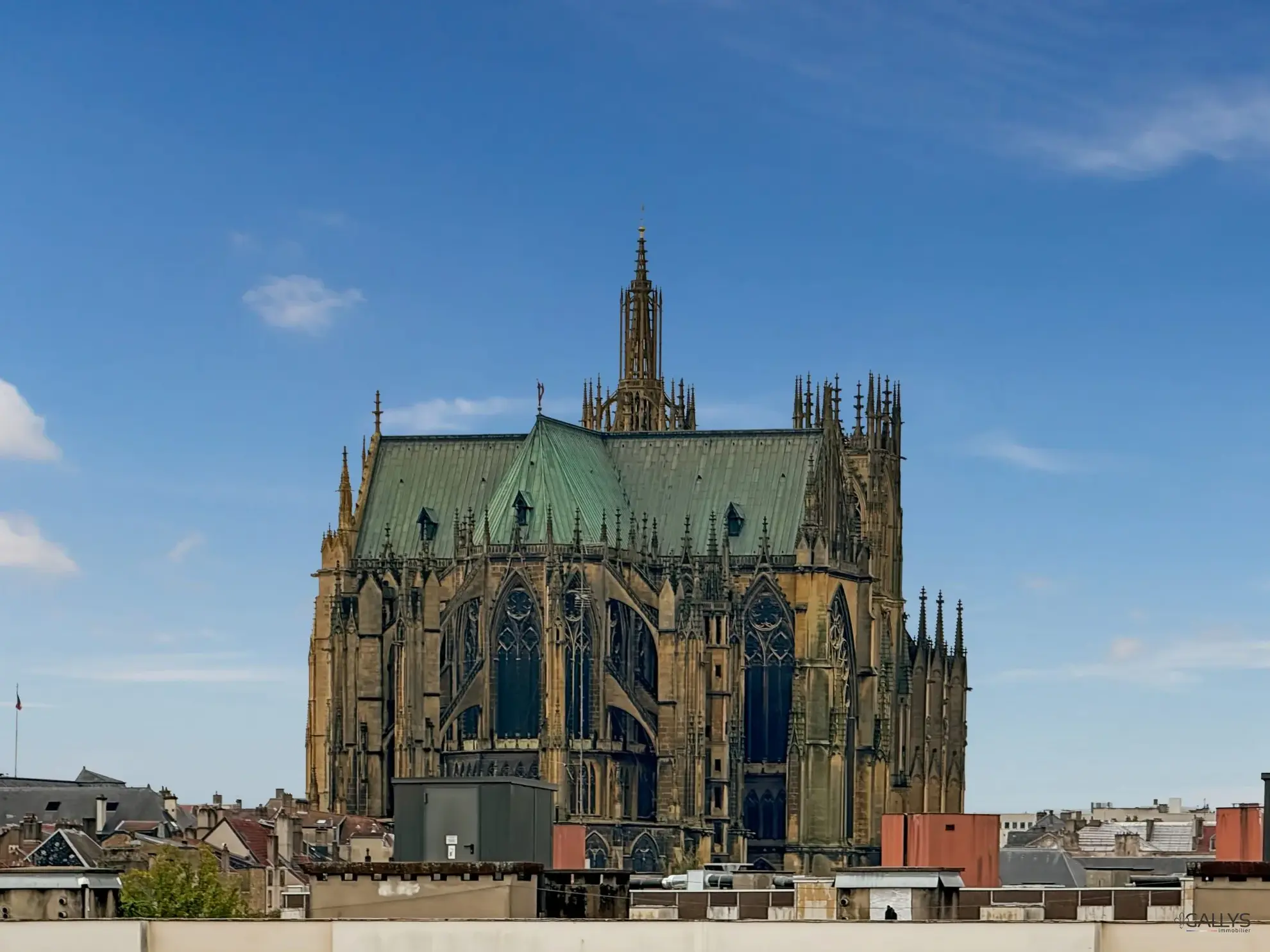 Appartement 2 pièces de 50,79 m² avec balcon et garage en sous-sol à Metz 