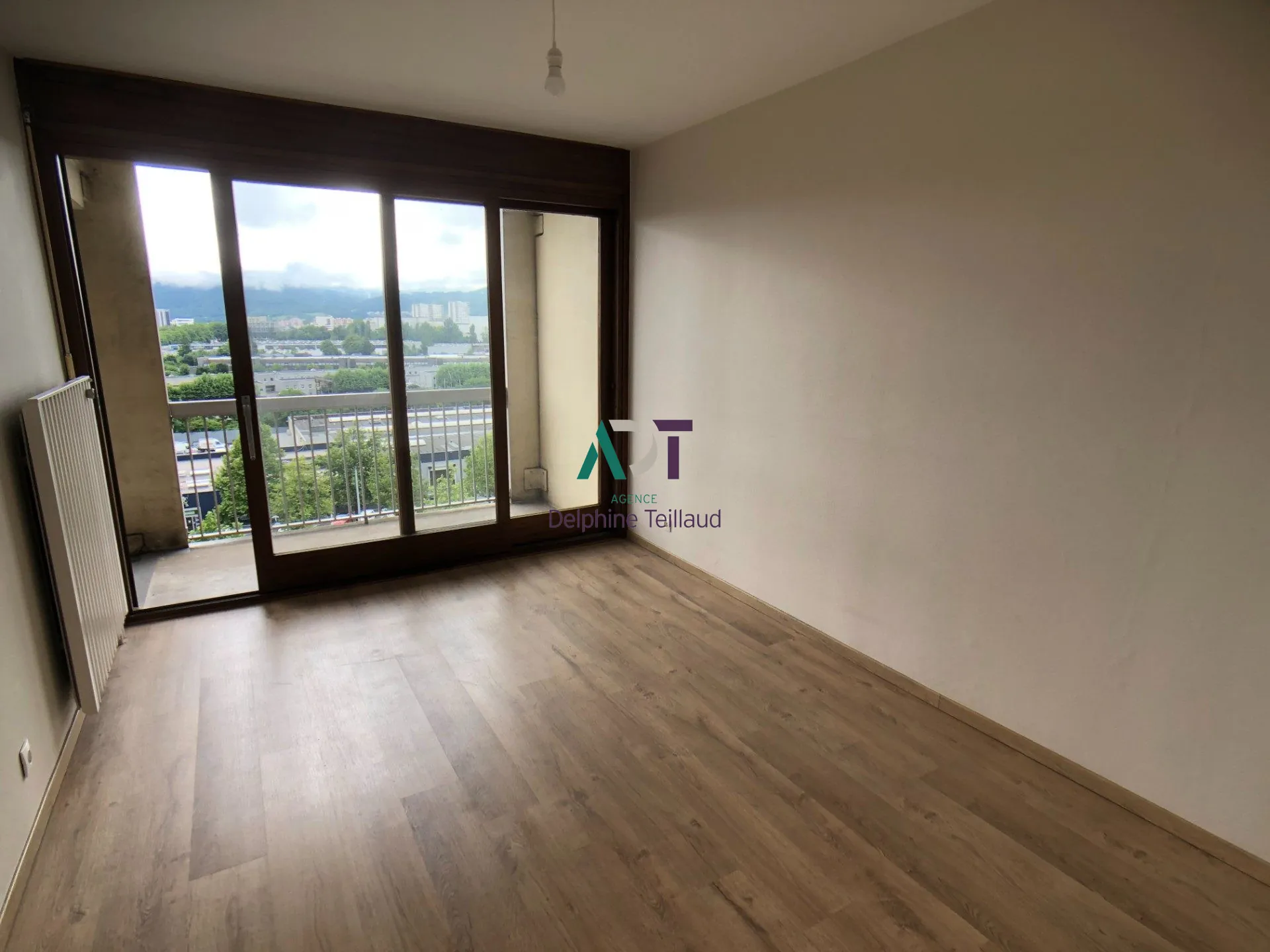 Achat appartement T2 lumineux de 55 m² à Grenoble - Cours de la Libération