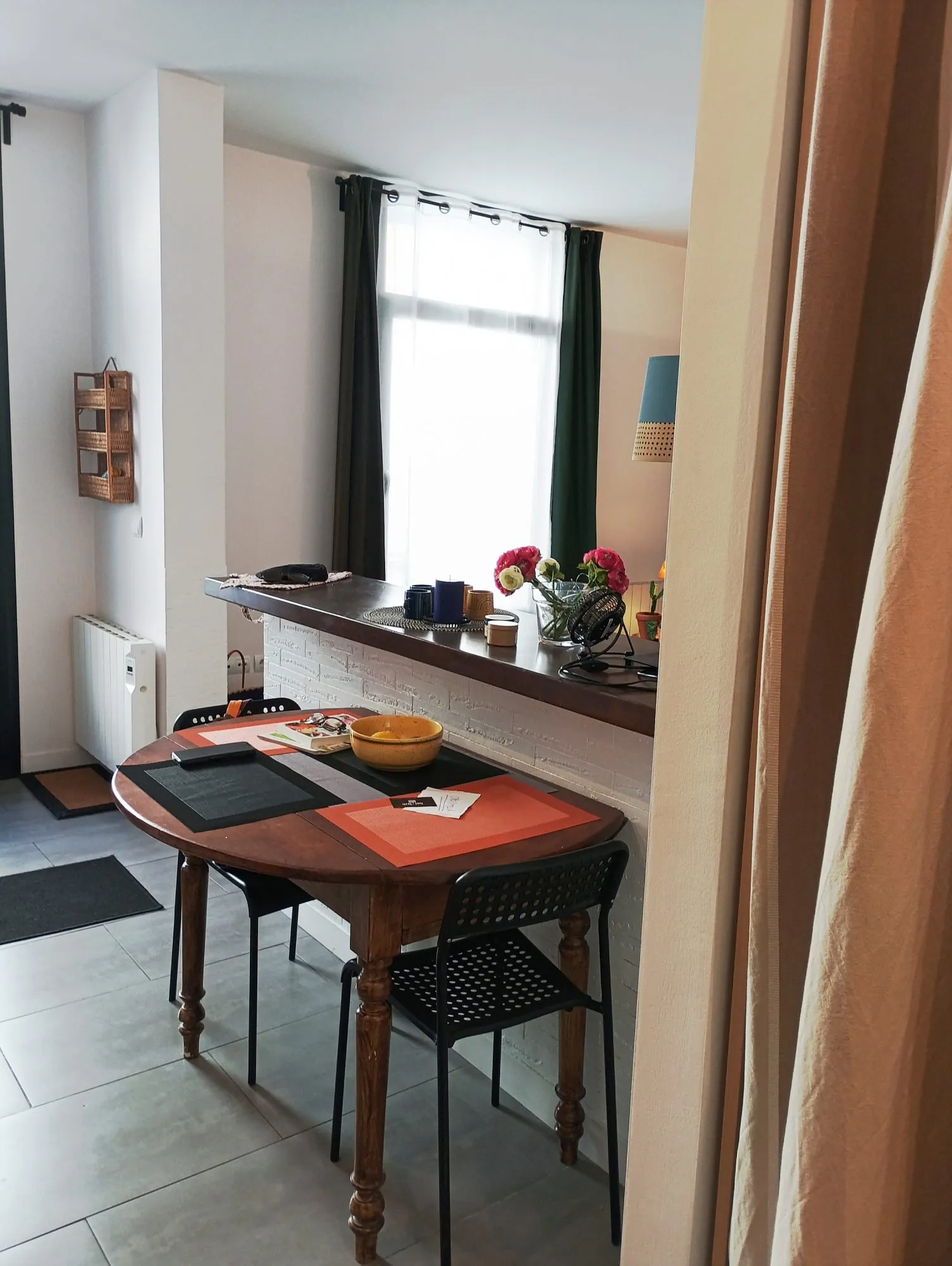 Appartement T3 lumineux avec terrasse à Perpignan, proche marché et écoles 