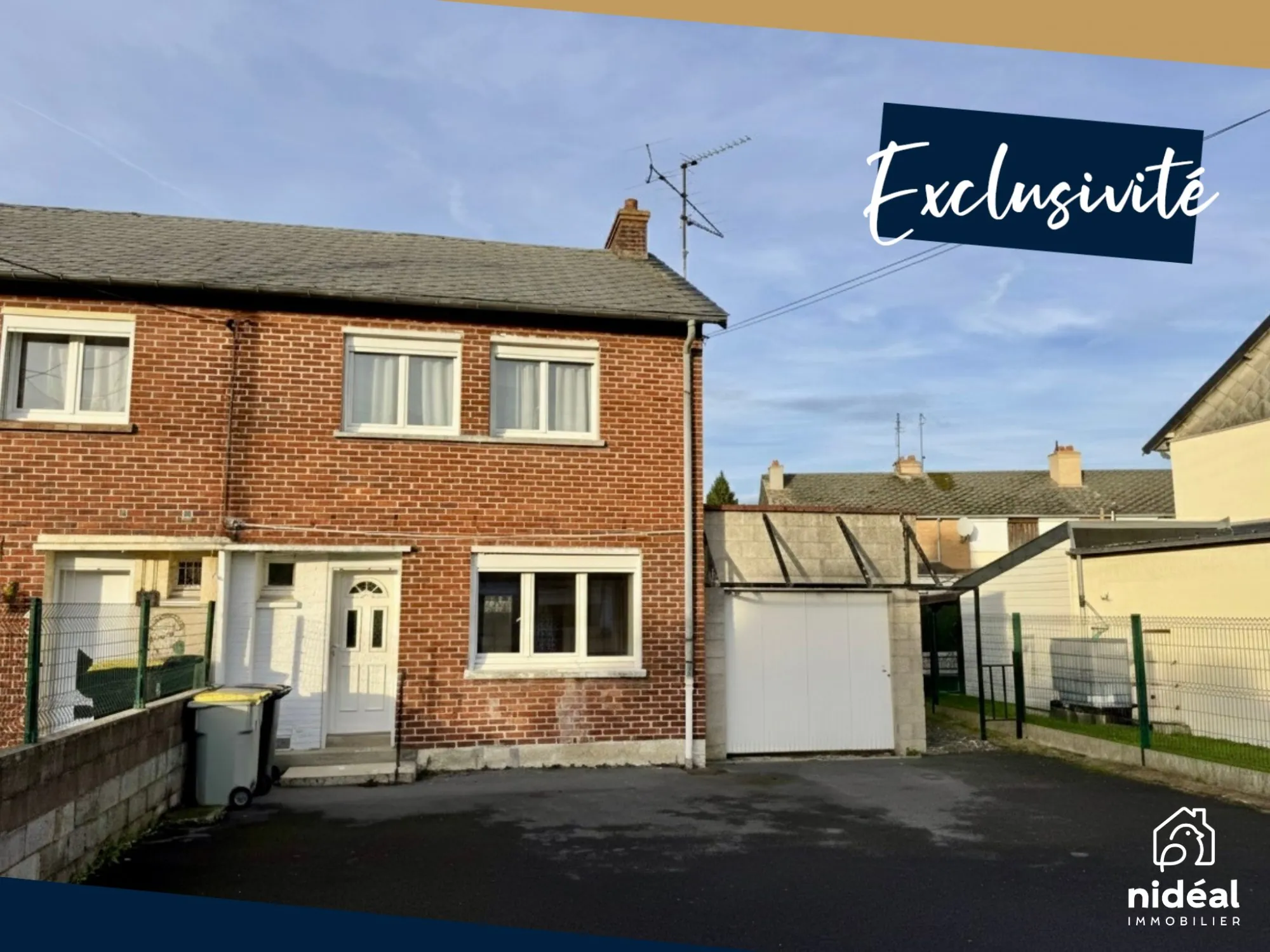 Maison semi-individuelle à rénover à Maubeuge avec 4 chambres et garage - 80 m²