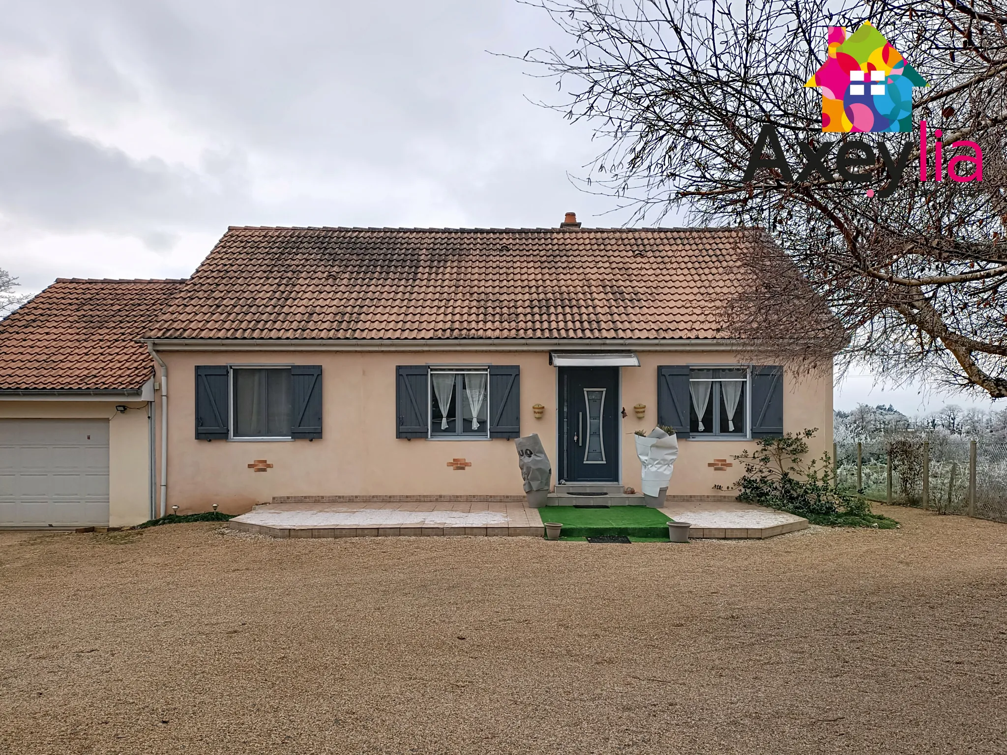 Maison familiale avec 4 chambres à Varenne Saint Germain, proche Digoin 