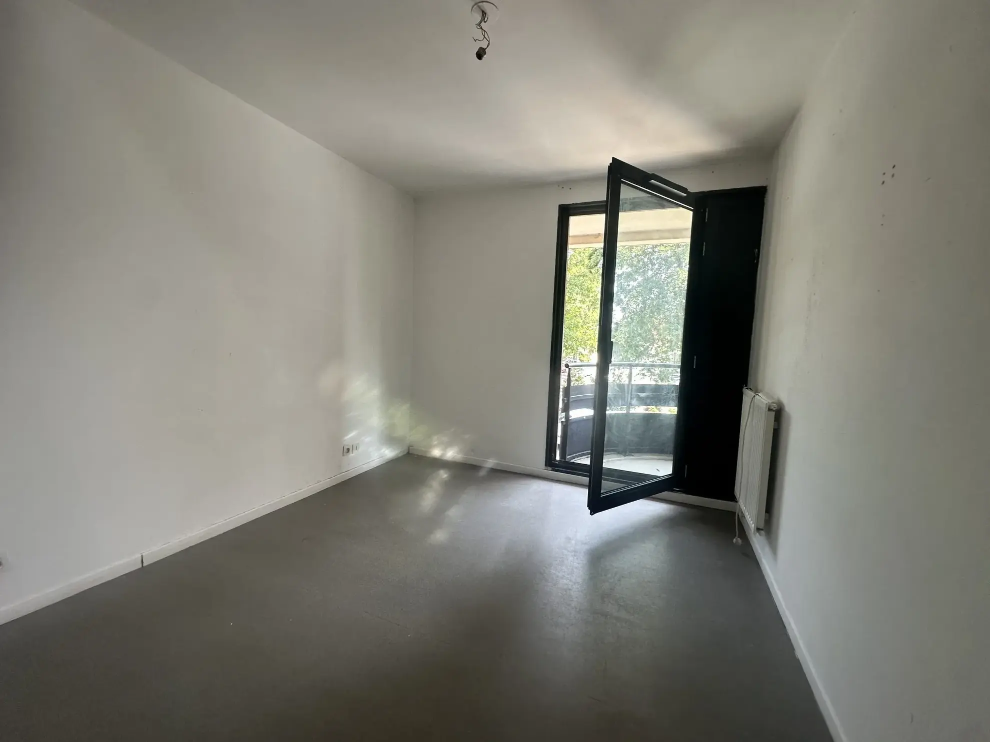 Appartement à Roubaix avec fort potentiel d'investissement et clé en main proche du métro 