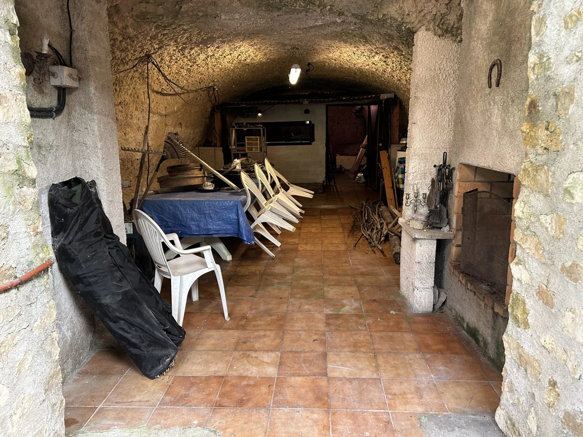 Cave aménagée avec jardin à Villandry – Opportunité exclusive