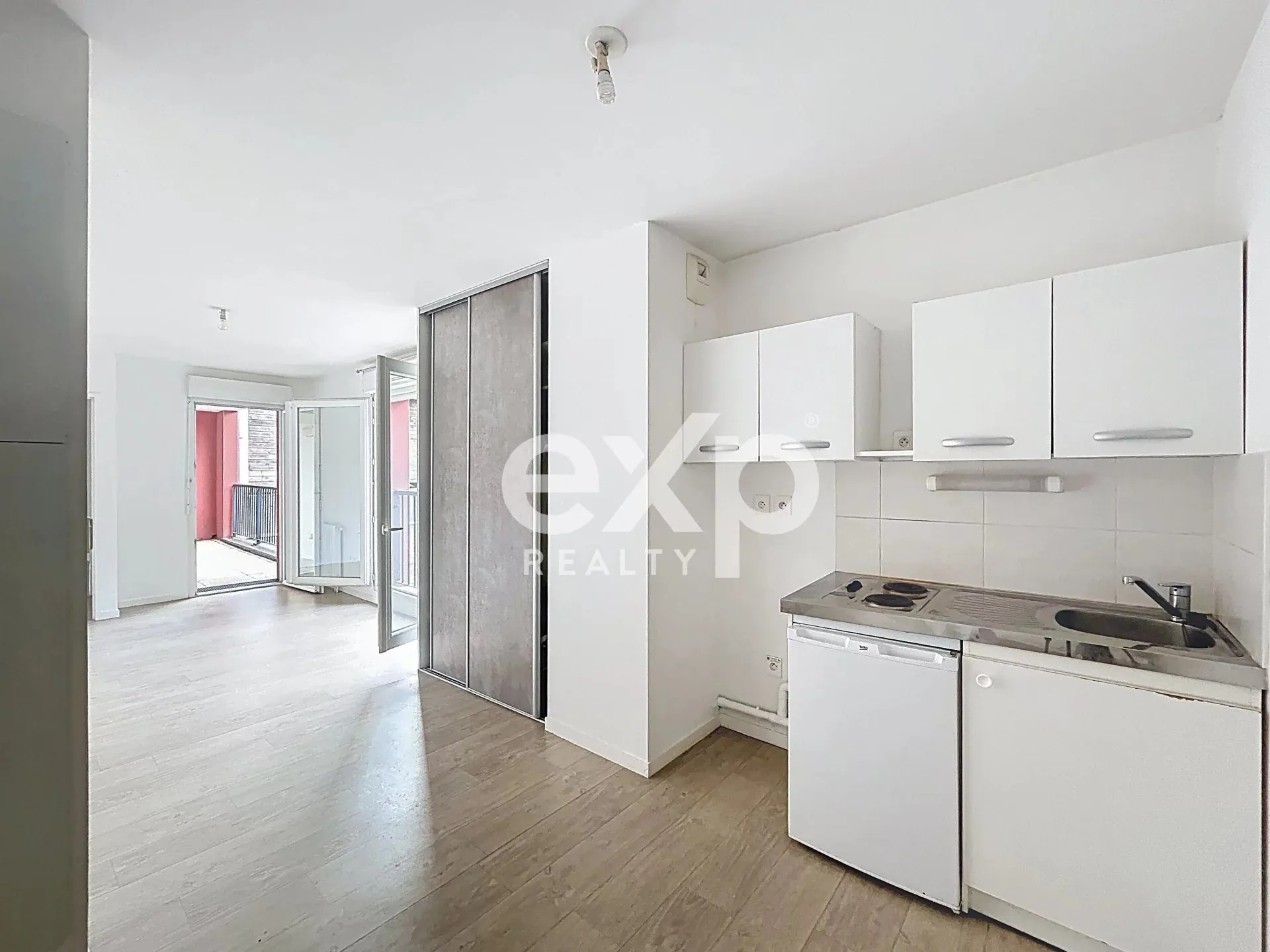 Appartement T2 de 40,64 m² à Nantes avec terrasse et stationnement