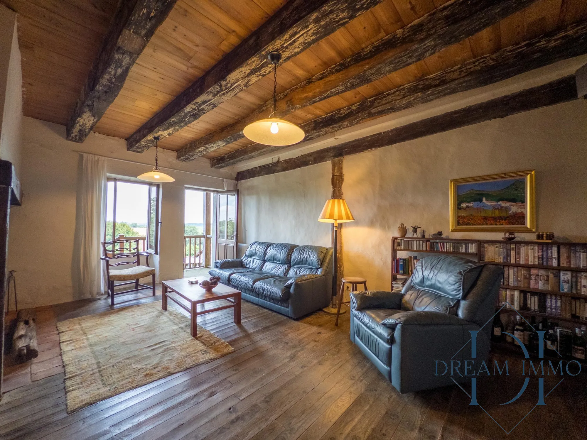 Maison de charme à Bassoues avec jardin, vue et cachet historique 
