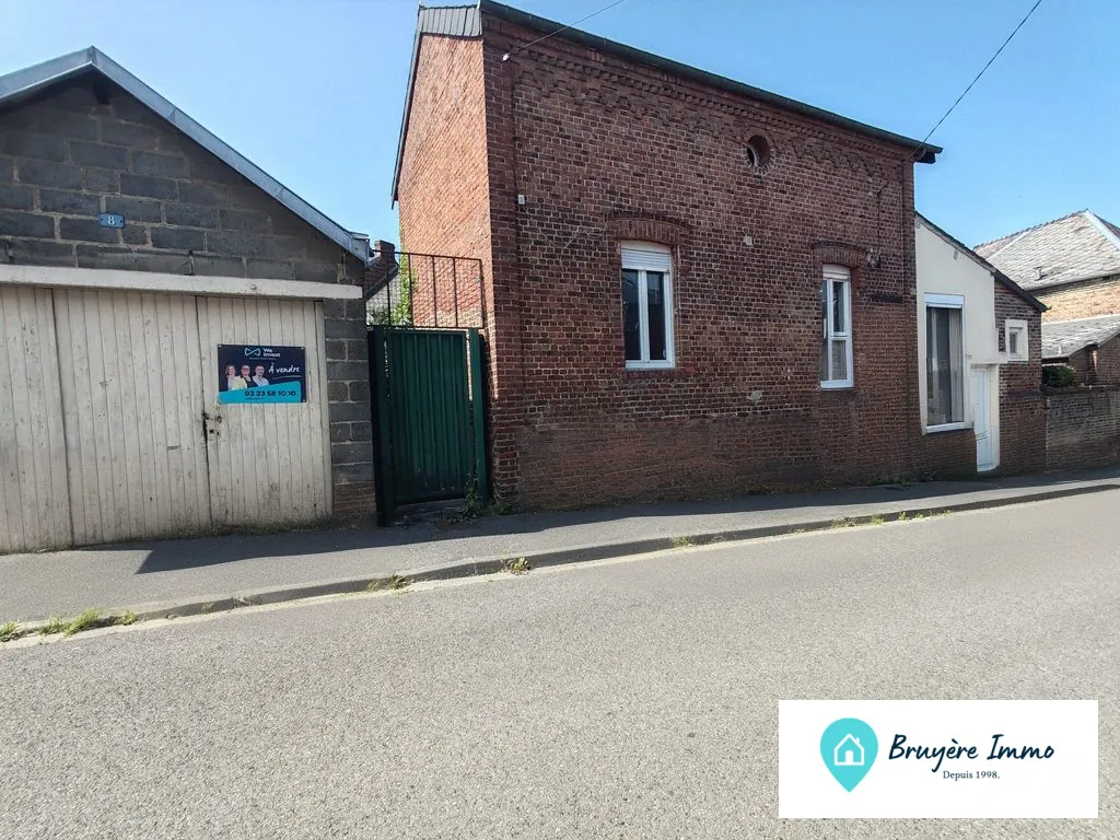 Maison à vendre de 73 m² avec potentiel de rénovation à Hirson