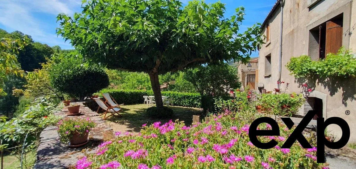 Charmante maison en pierre à Serviès, secteur d’Avène, avec terrasse et vue dégagée 