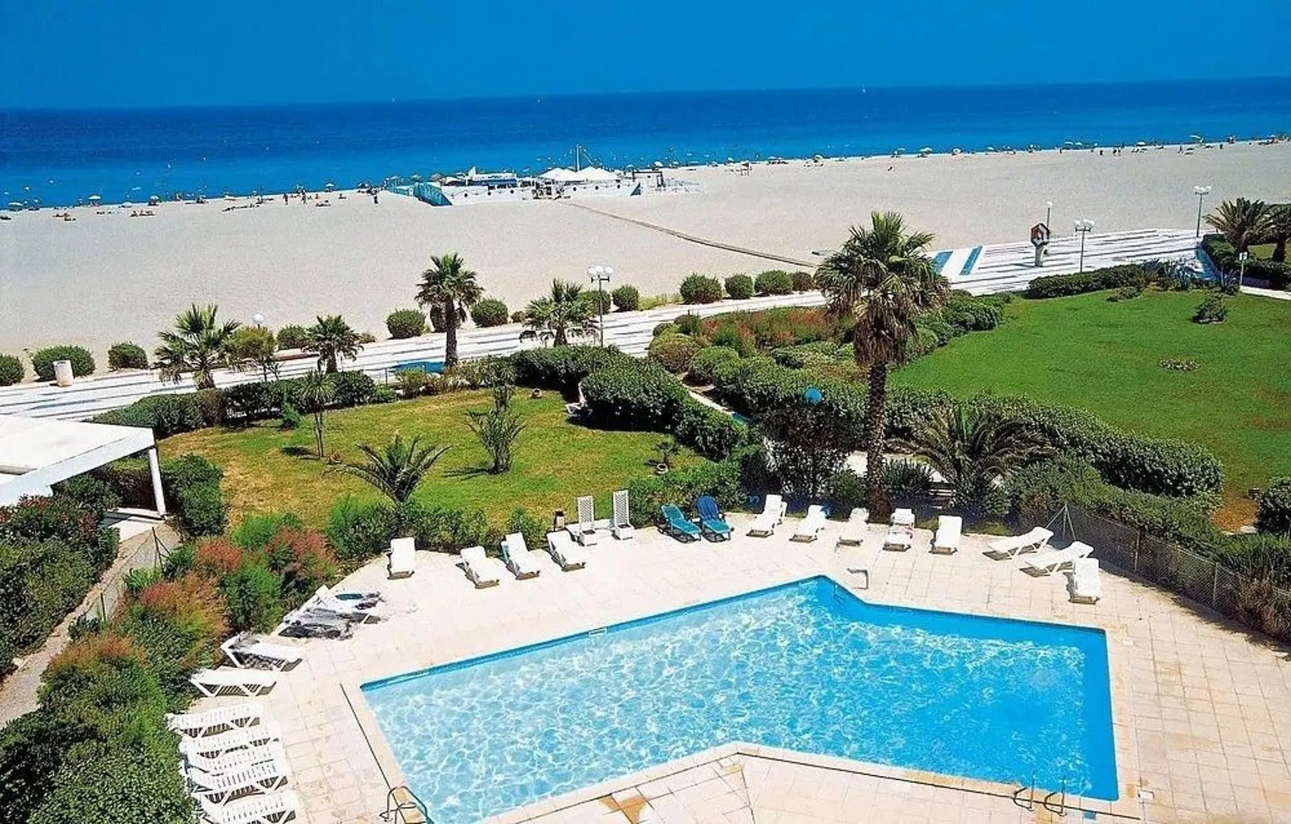 Appartement avec terrasse, piscine et vue dégagée à Canet-en-Roussillon