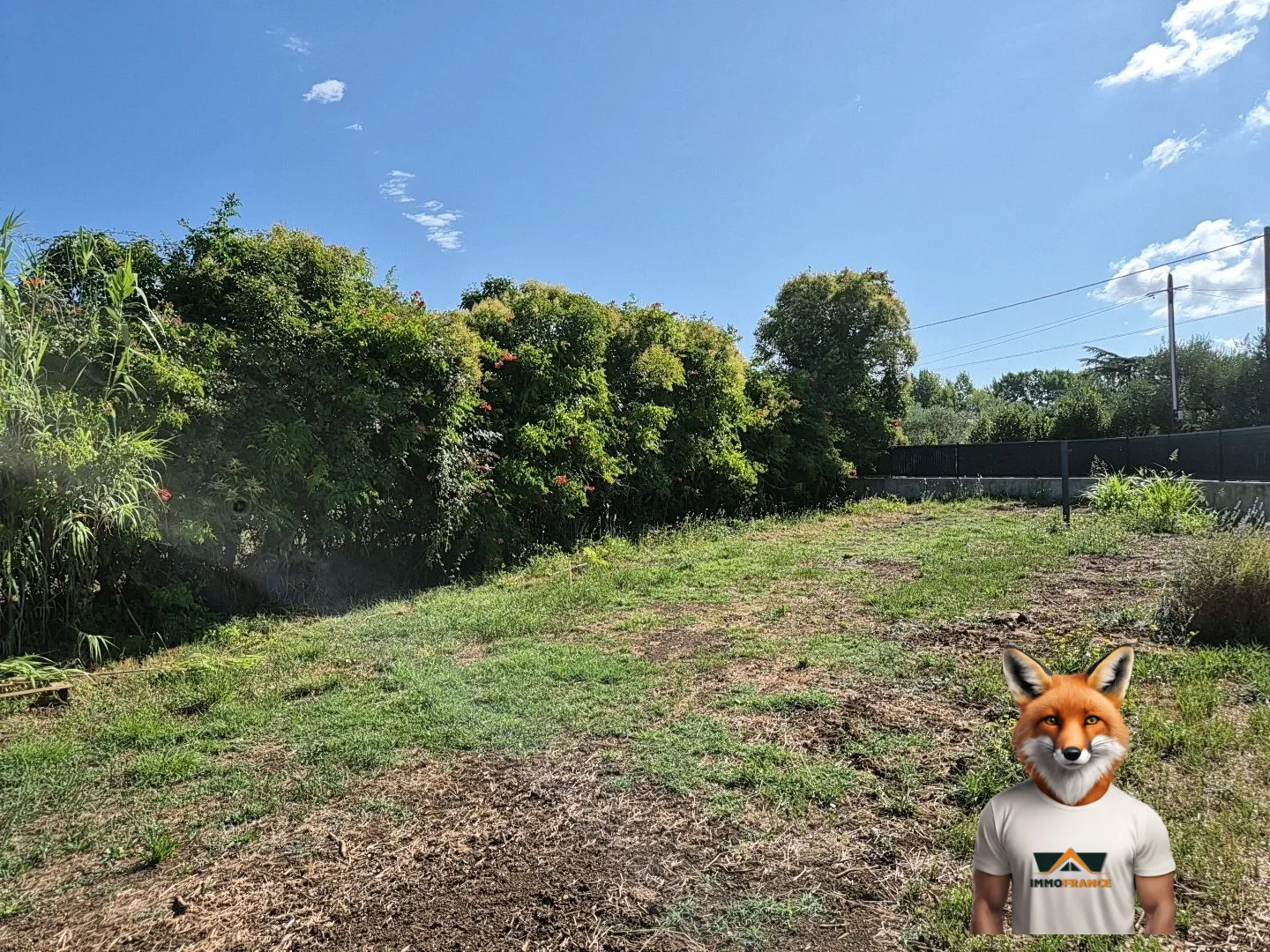 Terrain à bâtir viabilisé de 1063 m² à Saint-Hilaire-de-Brethmas