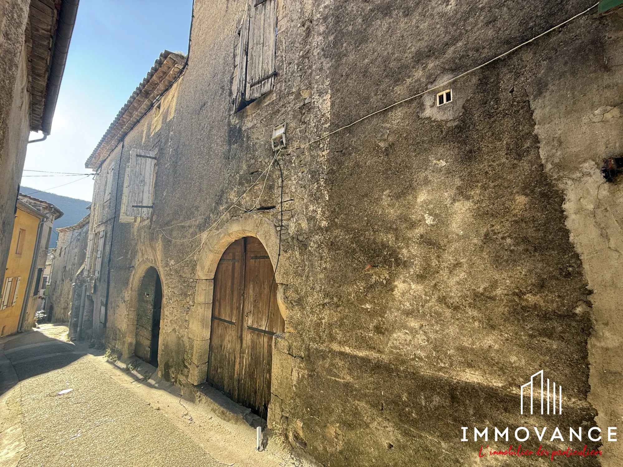 Maison en pierre à rénover à Molière-Cavaillac – Charmante propriété à personnaliser