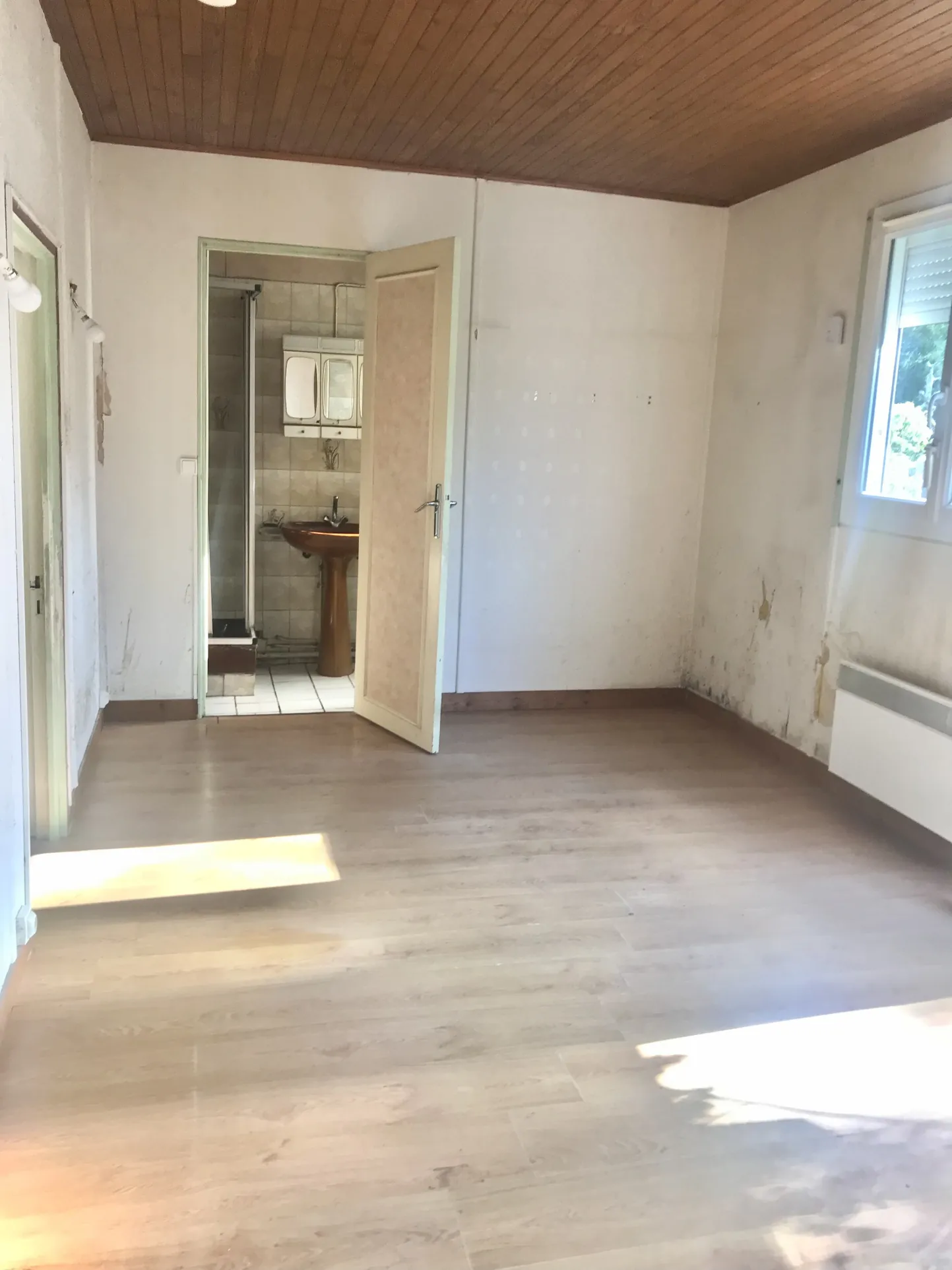 Maison de plain-pied avec grand terrain à Soisy-sur-École – Opportunité à saisir 