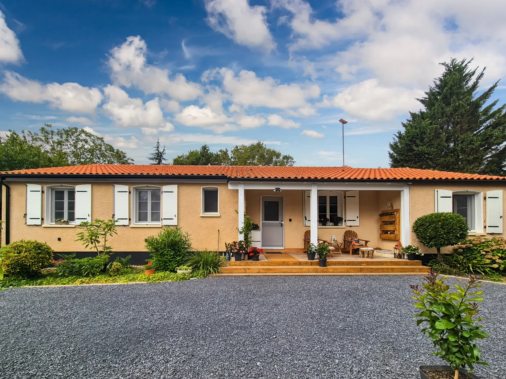 Maison de 138 m² avec piscine et jardin à Barran, proche d'Auch