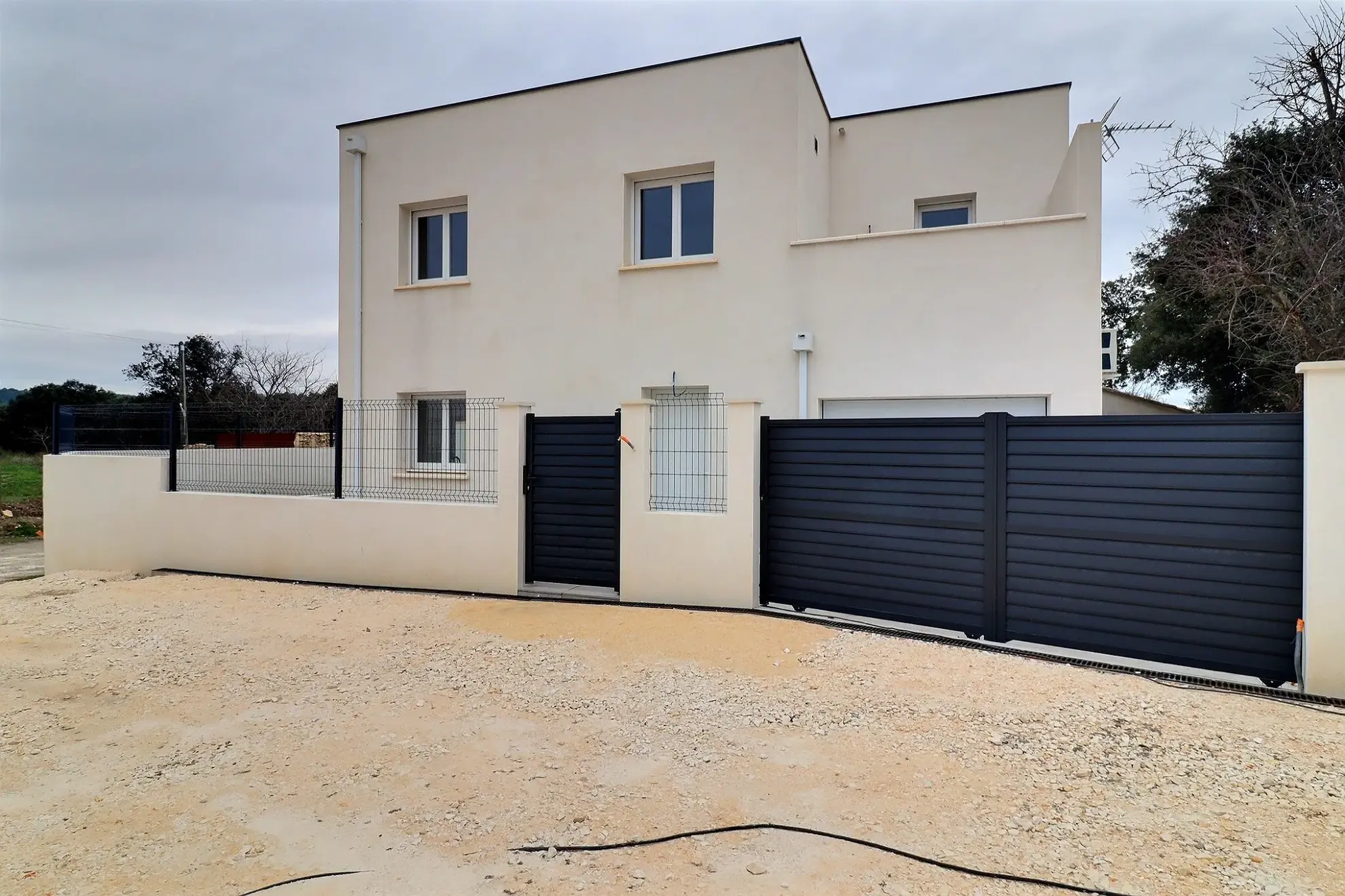 Maison neuve 4 pièces à Uchaud — 85m² avec garage et terrasse